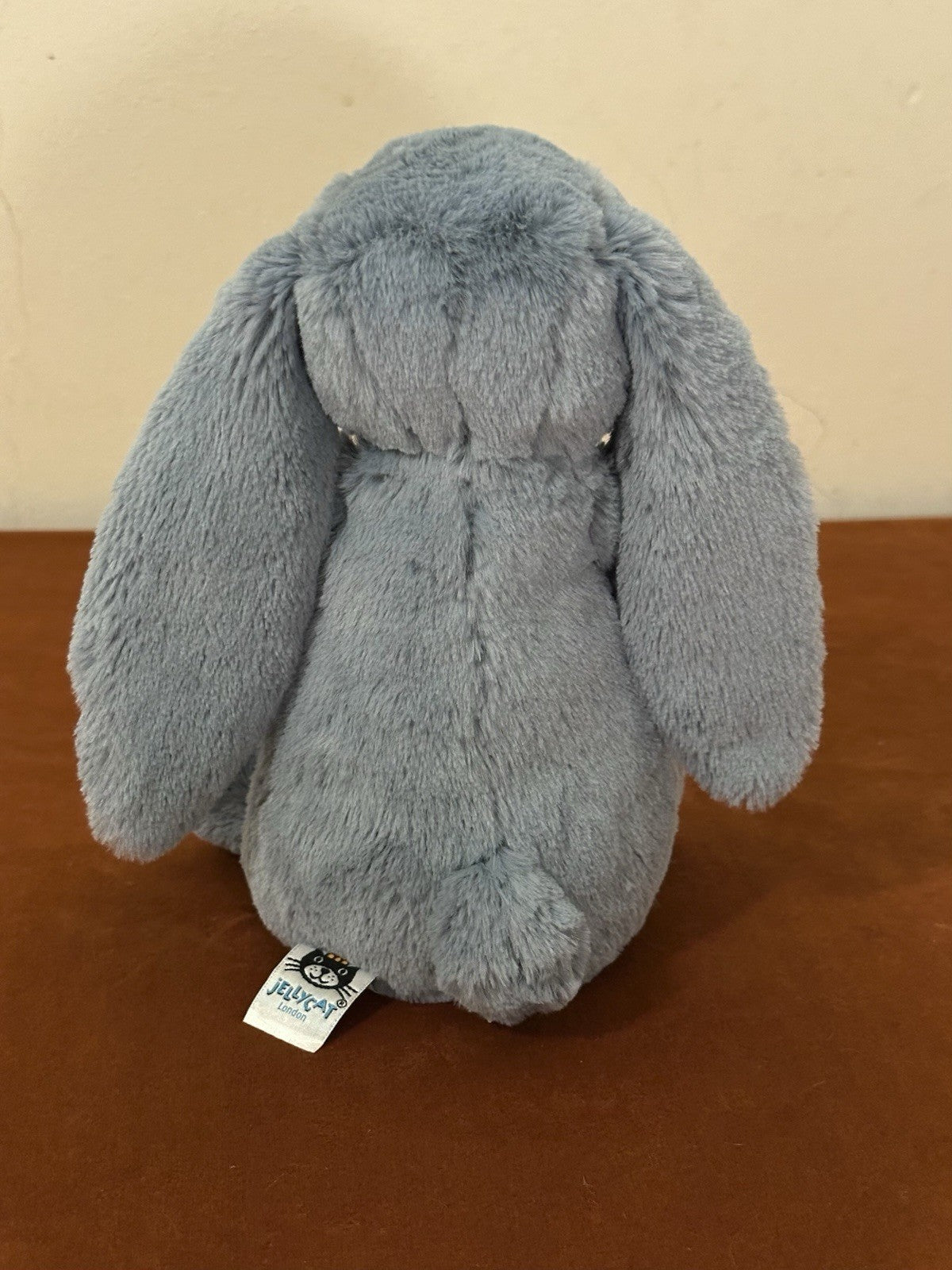 Peluche coniglietto Jellycat Medium Bashful blu scuro fiori nuovo senza etichette coniglio in pensione-