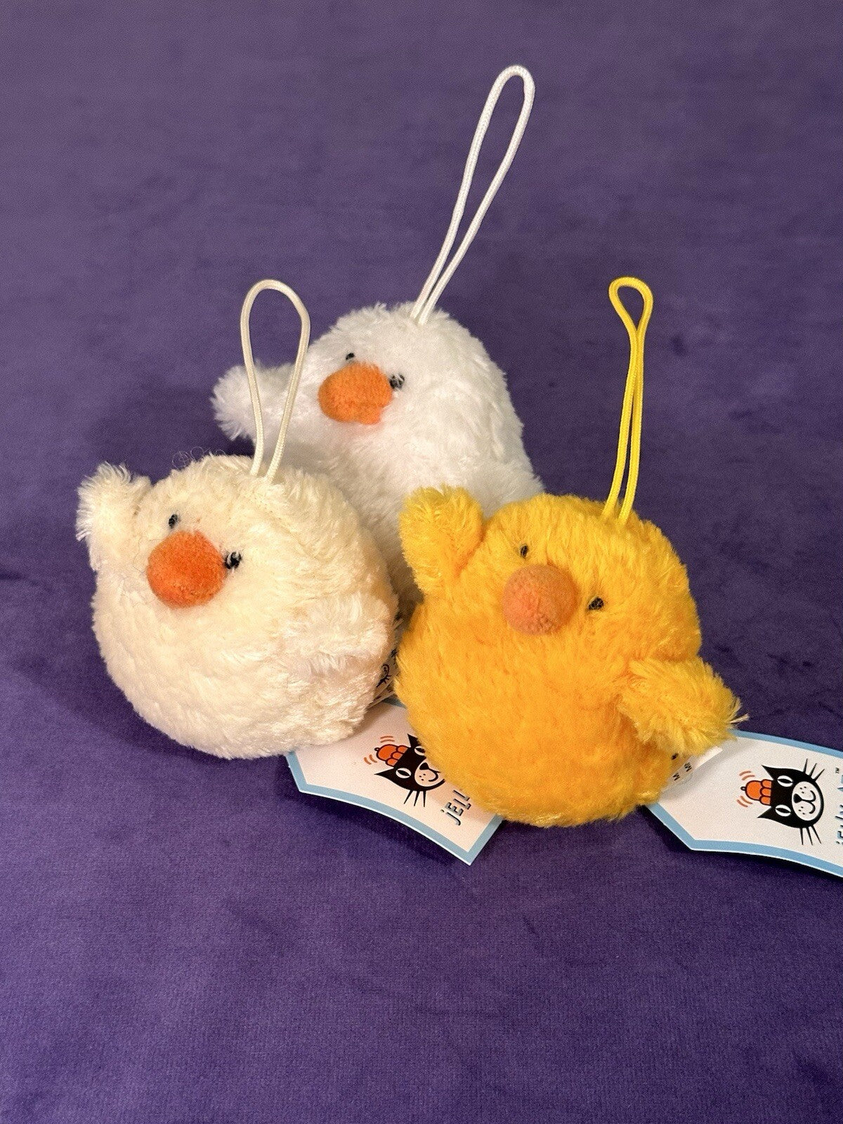 NUOVO pacchetto di 3 pulcini Jellycat Chickadee nuovi con etichette bianco, crema, giallo uccellini rari-