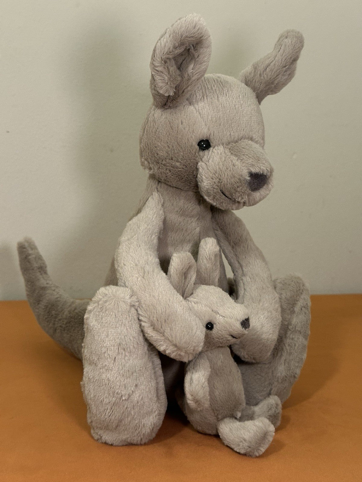 Peluche Jellycat Kara Canguro con Baby Joey nuovo senza etichette ritirato raro animale zoo cm.40-