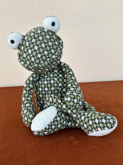 Jellycat Kooky Frog Vintage Green White Crosshatch Pattern Long Legs White Feet