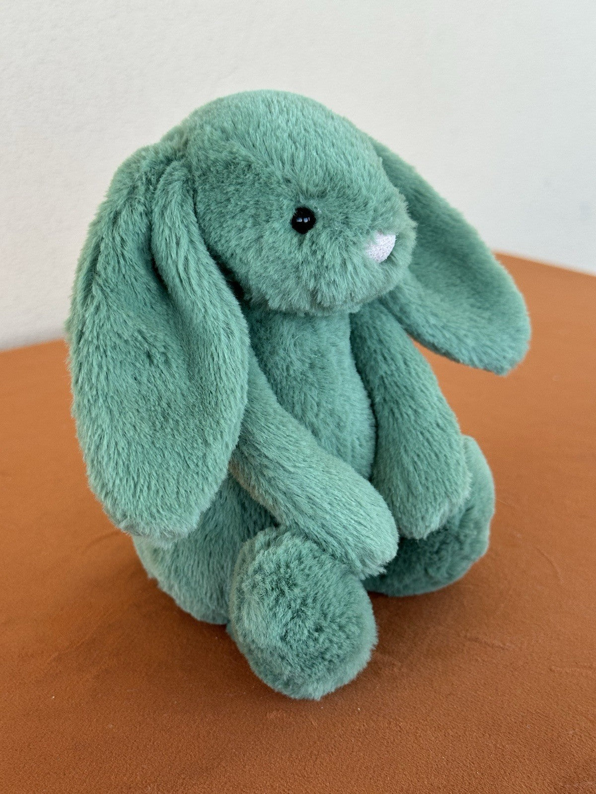 Jellycat Little Ivy Bunny BNWOT Brilliant Green Rabbit Rare Retired Soft Toy