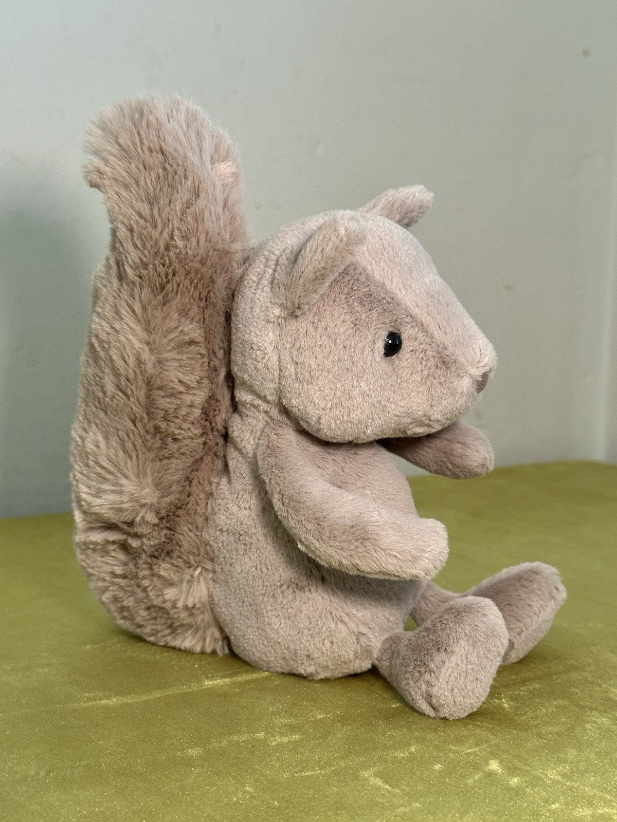 NUOVO Jellycat Willow Scoiattolo Nuovo con etichette Marrone Coda Cespugliosa Carino Ritirato Giocattolo Morbido W4SQ-