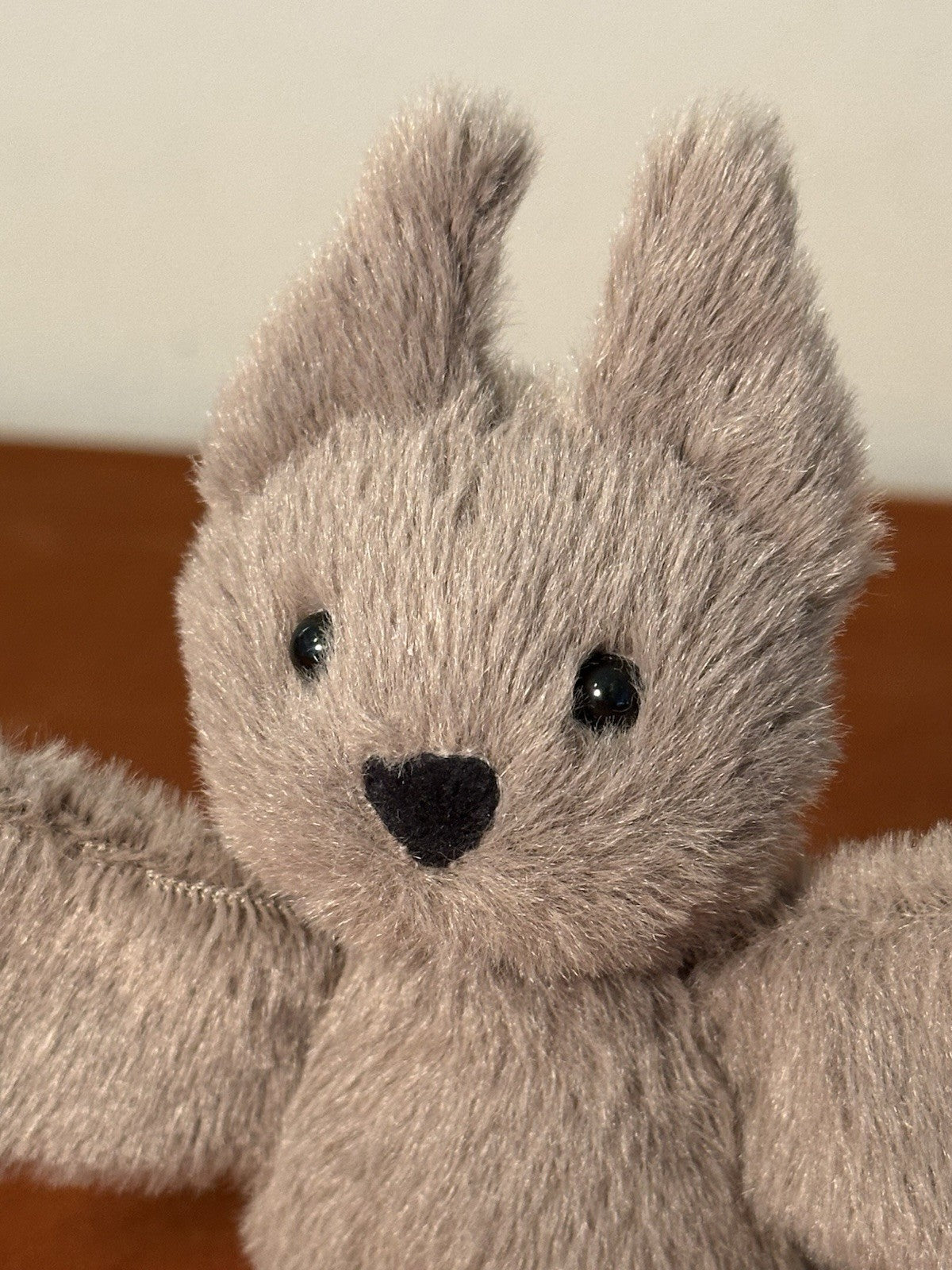 Pipistrello Jellycat Fluffy nuovo con etichette piccolo Nocturne bambino grigio 12 cm estremamente raro ritirato-