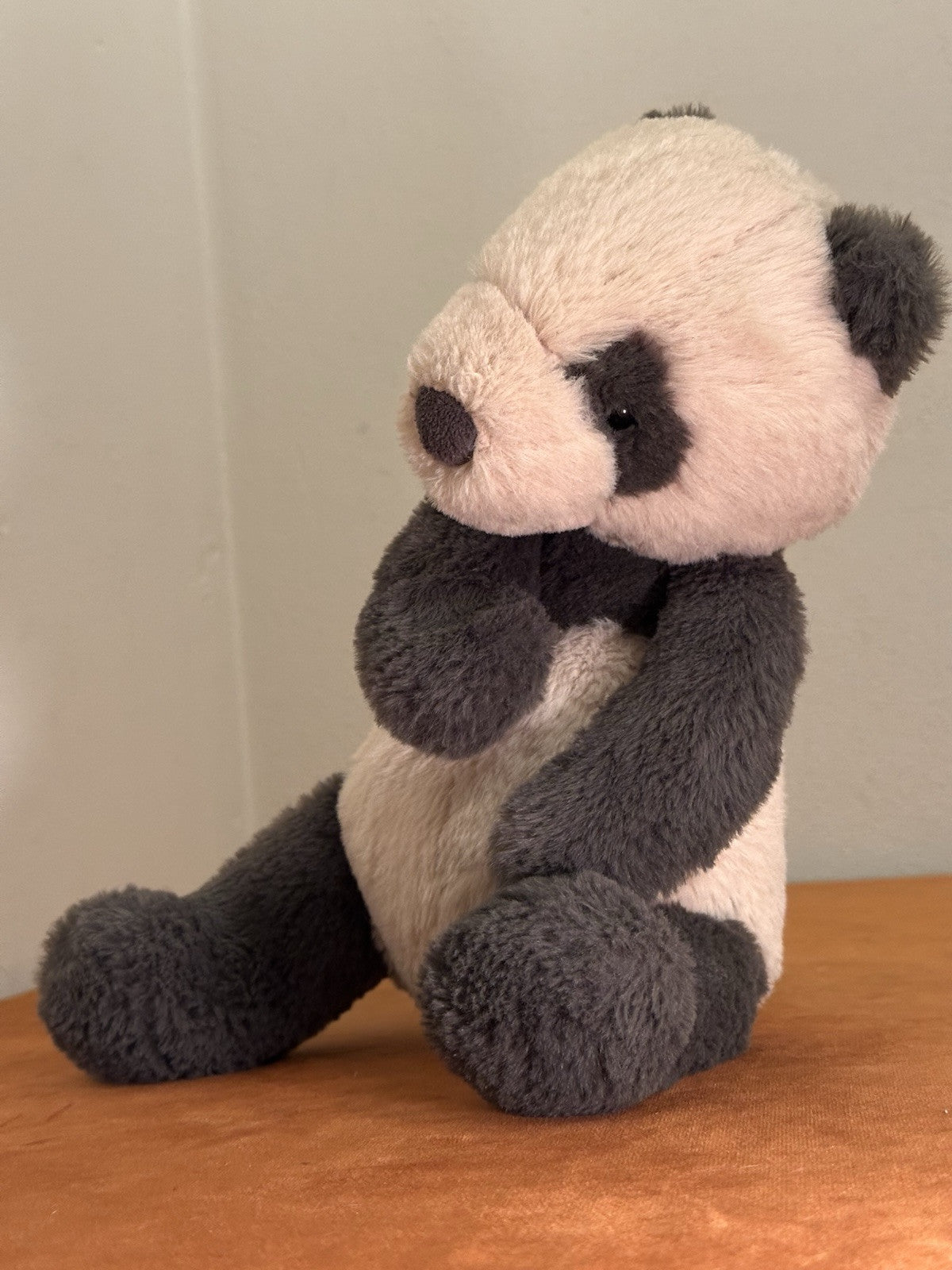 Jellycat Medium Puffles Panda nuovo senza etichette grigio scuro e farina d'avena giocattolo morbido orsacchiotto raro-