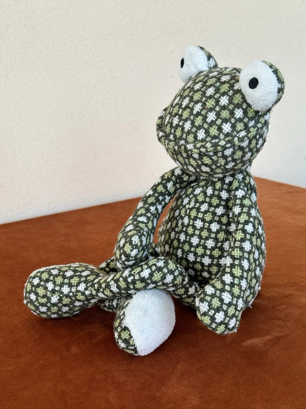 Jellycat Kooky Frog Vintage Verde/Bianco Modello Tratteggio Gambe Lunghe Piedi Bianchi