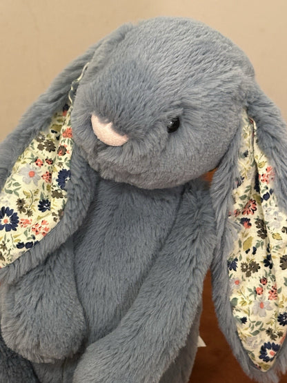 Peluche coniglietto Jellycat Medium Bashful blu scuro fiori nuovo senza etichette coniglio in pensione-