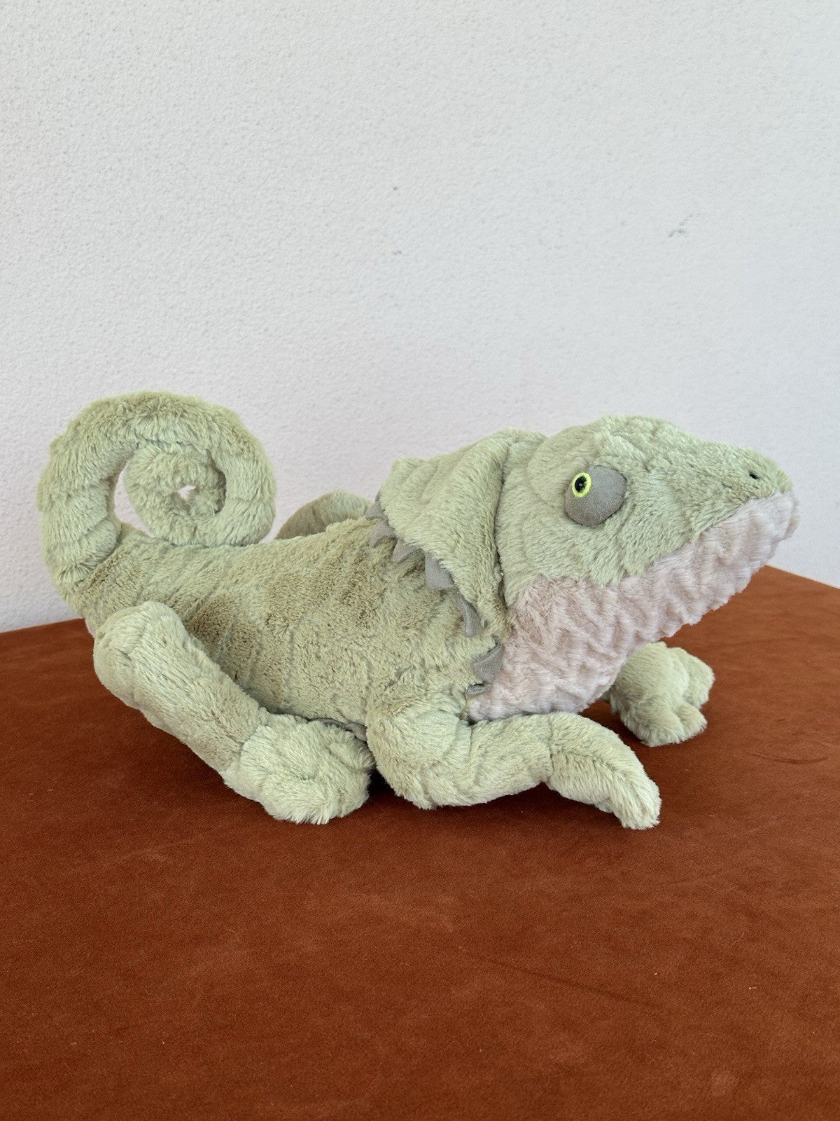 Jellycat Logan Lizard NWOT Green Reptile Soft Toy Retired Rare Collectible Plush