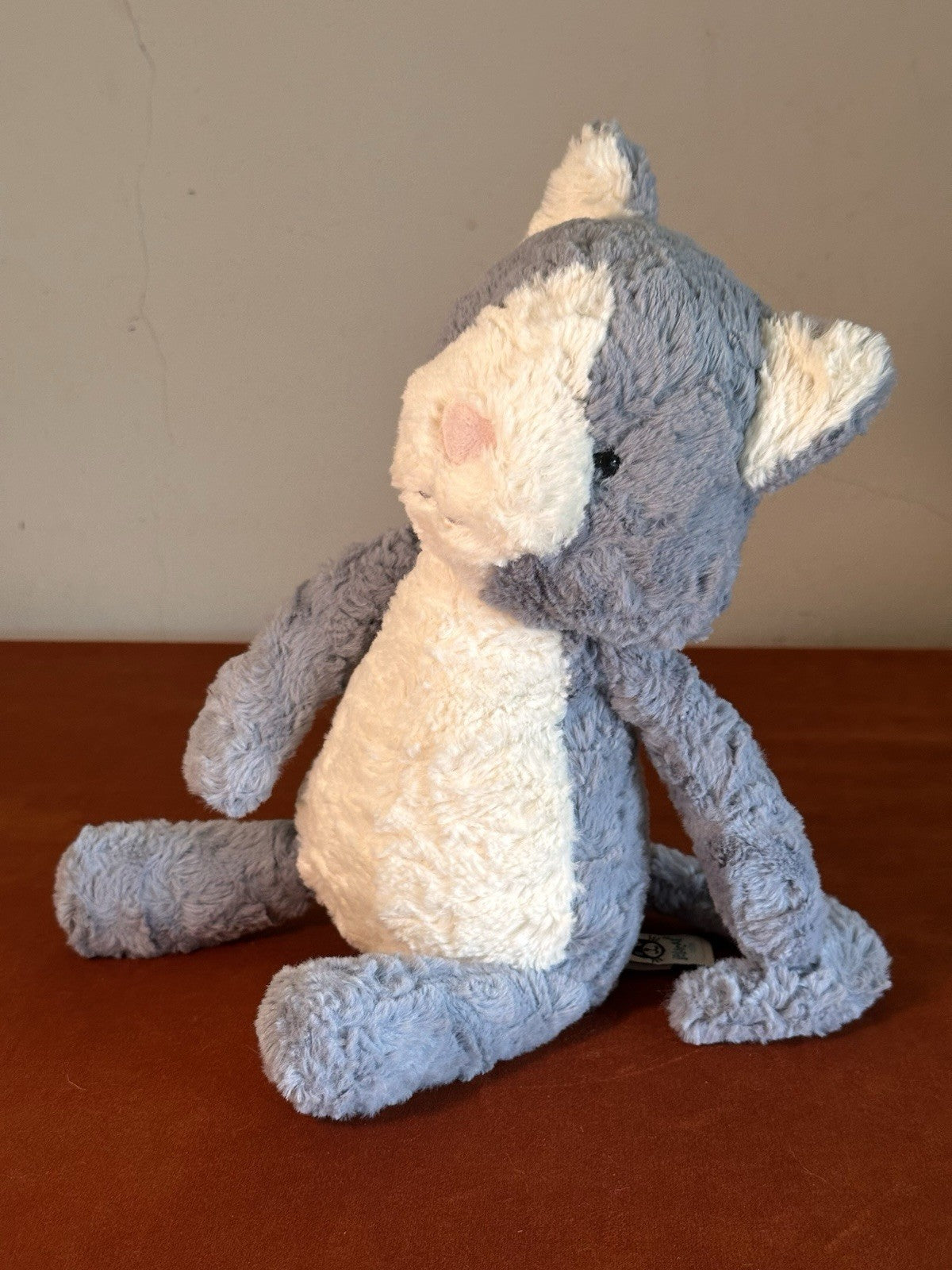 Jellycat Tuffet Cat nuovo senza etichette raro gattino grigio e panna in pensione peluche gattino giocattolo morbido-