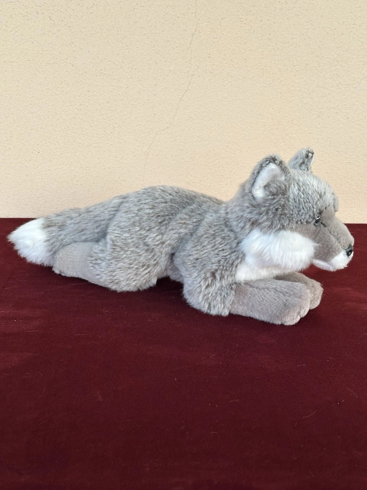 Rarissimo peluche WWF Silver Fox sdraiata 26 cm 10” Artic Winter Fox ritirato
