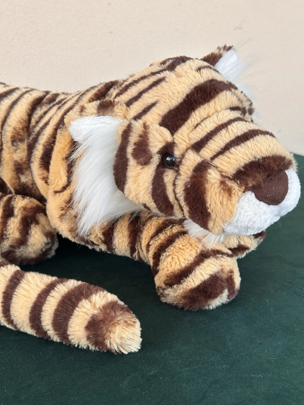 New Jellycat Large Taylor Tiger BNWT Striped Big Wild Cat Soft Toy Rare Retired
