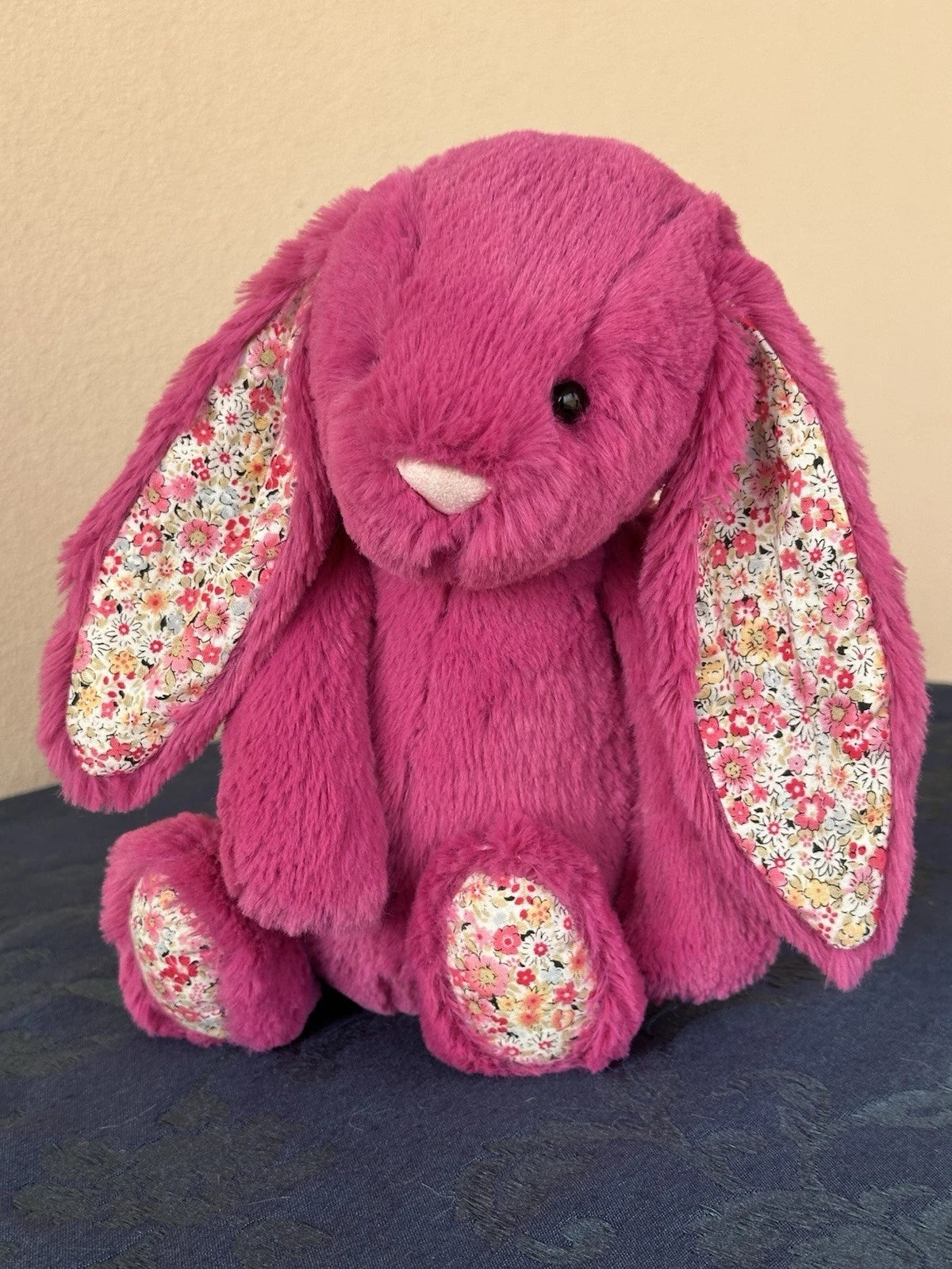 Jellycat Medium Bashful Rose Blossom Bunny Rare Retired Hot Pink Rabbit Plush