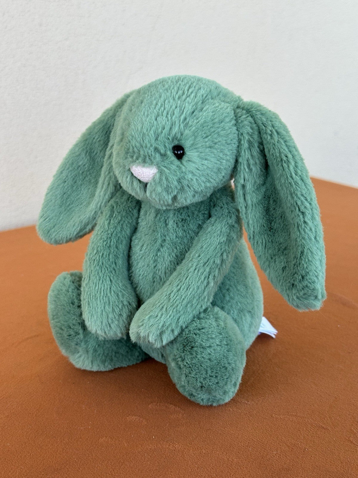Jellycat Little Ivy Bunny BNWOT Brilliant Green Rabbit Rare Retired Soft Toy