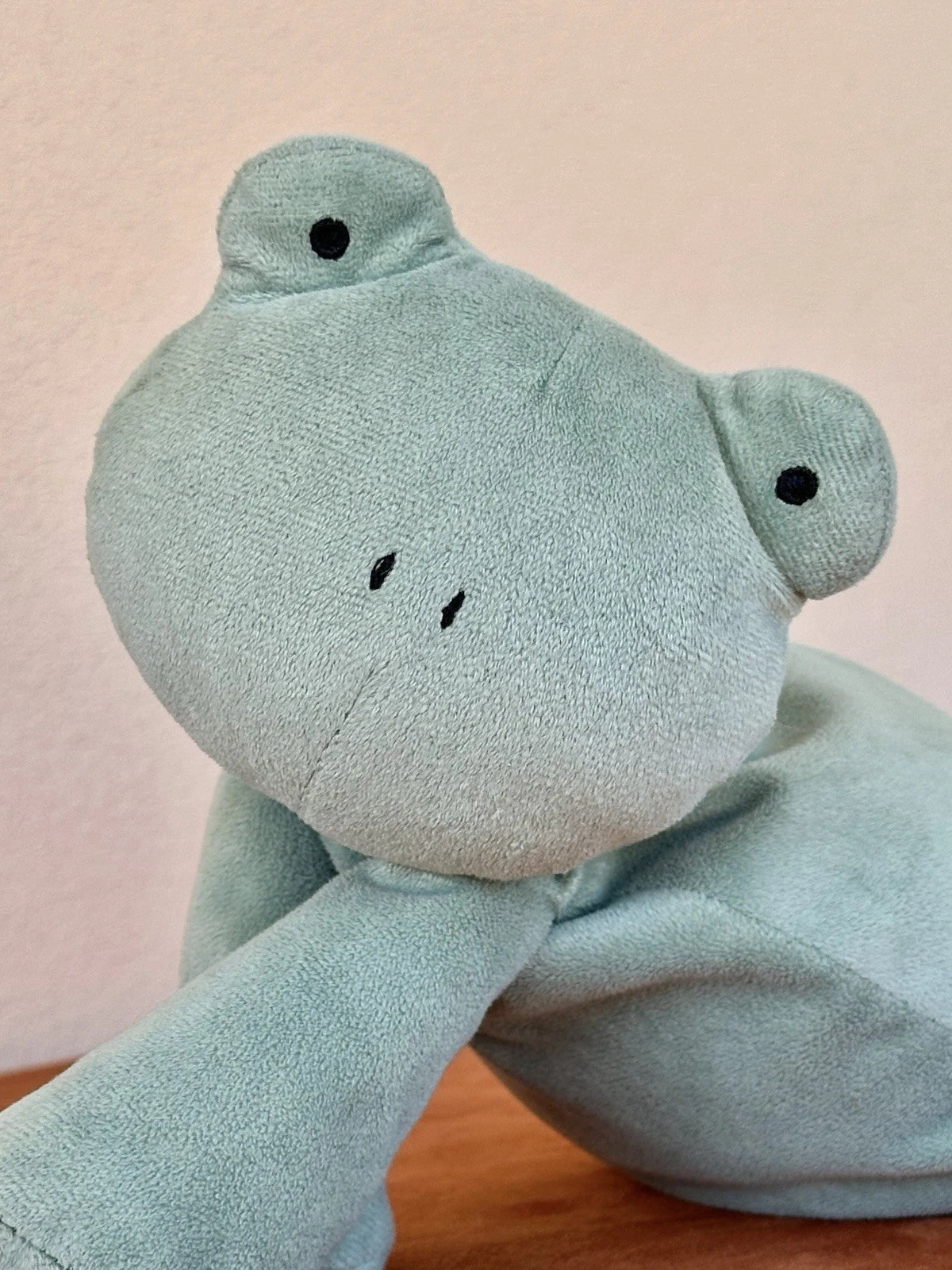 Jellycat Dozydou Frog BNWOT Rare Retired Velvety Sage Green Soft Toy