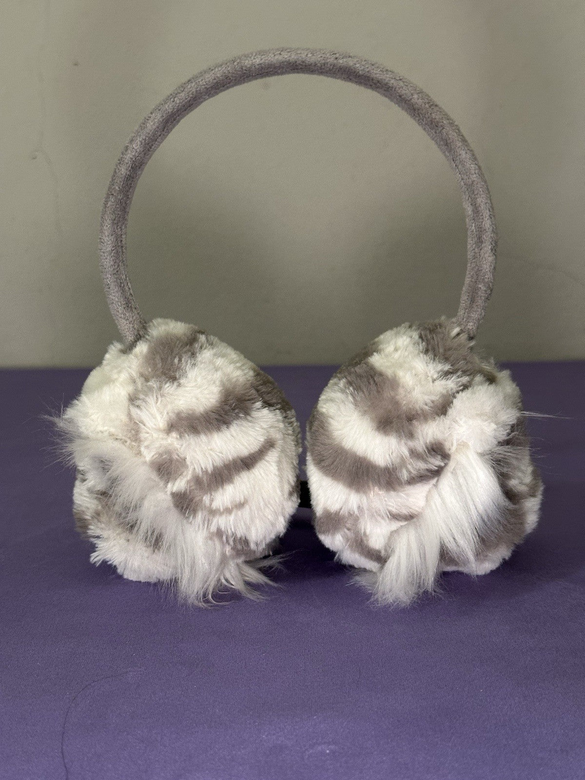 Paraorecchie Jellycat Sacha Snow Tiger nuovi senza etichette grigio e bianco morbido peluche raro ritirato-