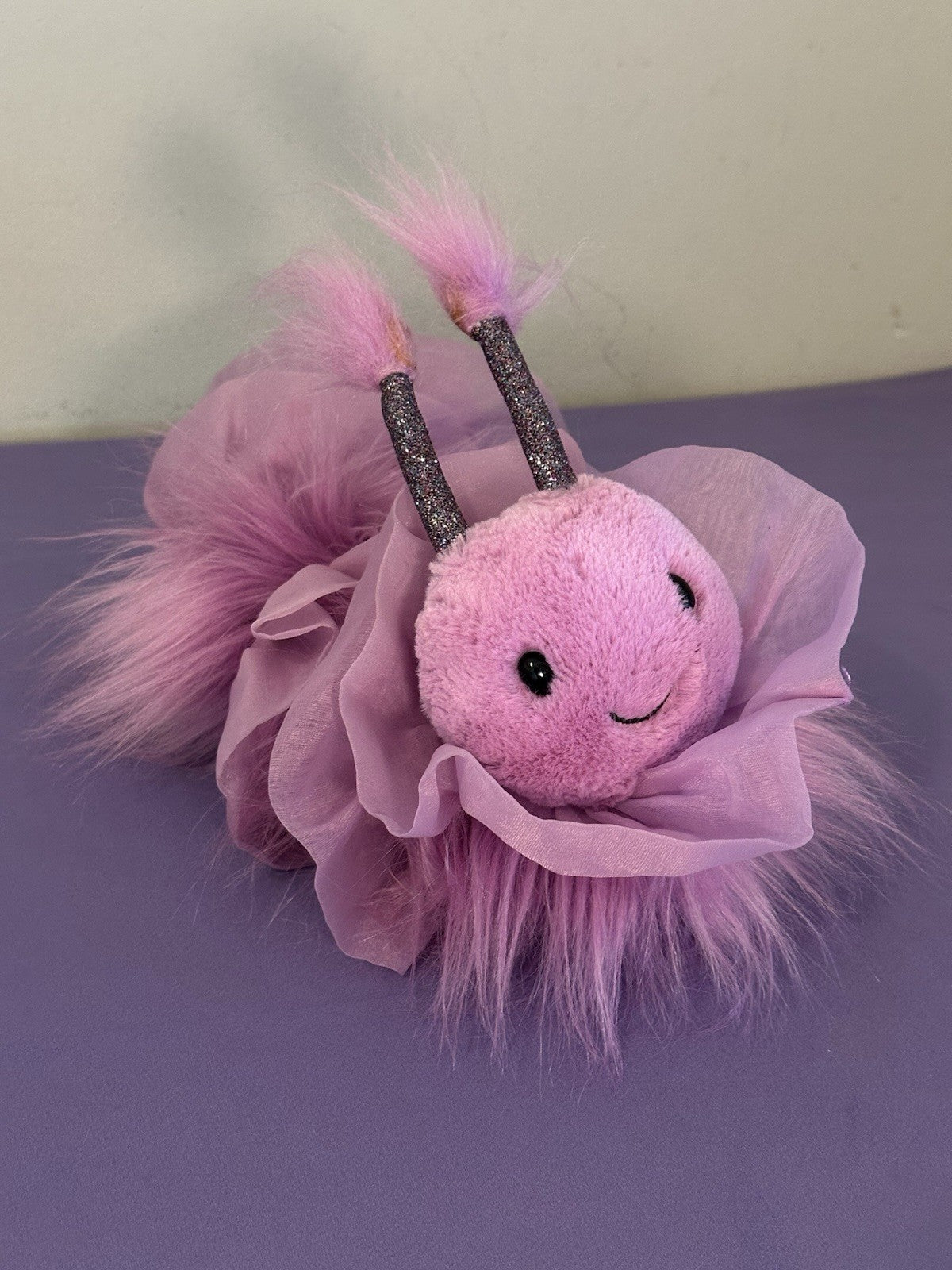 NUOVO peluche Jellycat Lady Shimma-Pilla nuovo con etichette rosa glitterato bruco HTF ritirato-