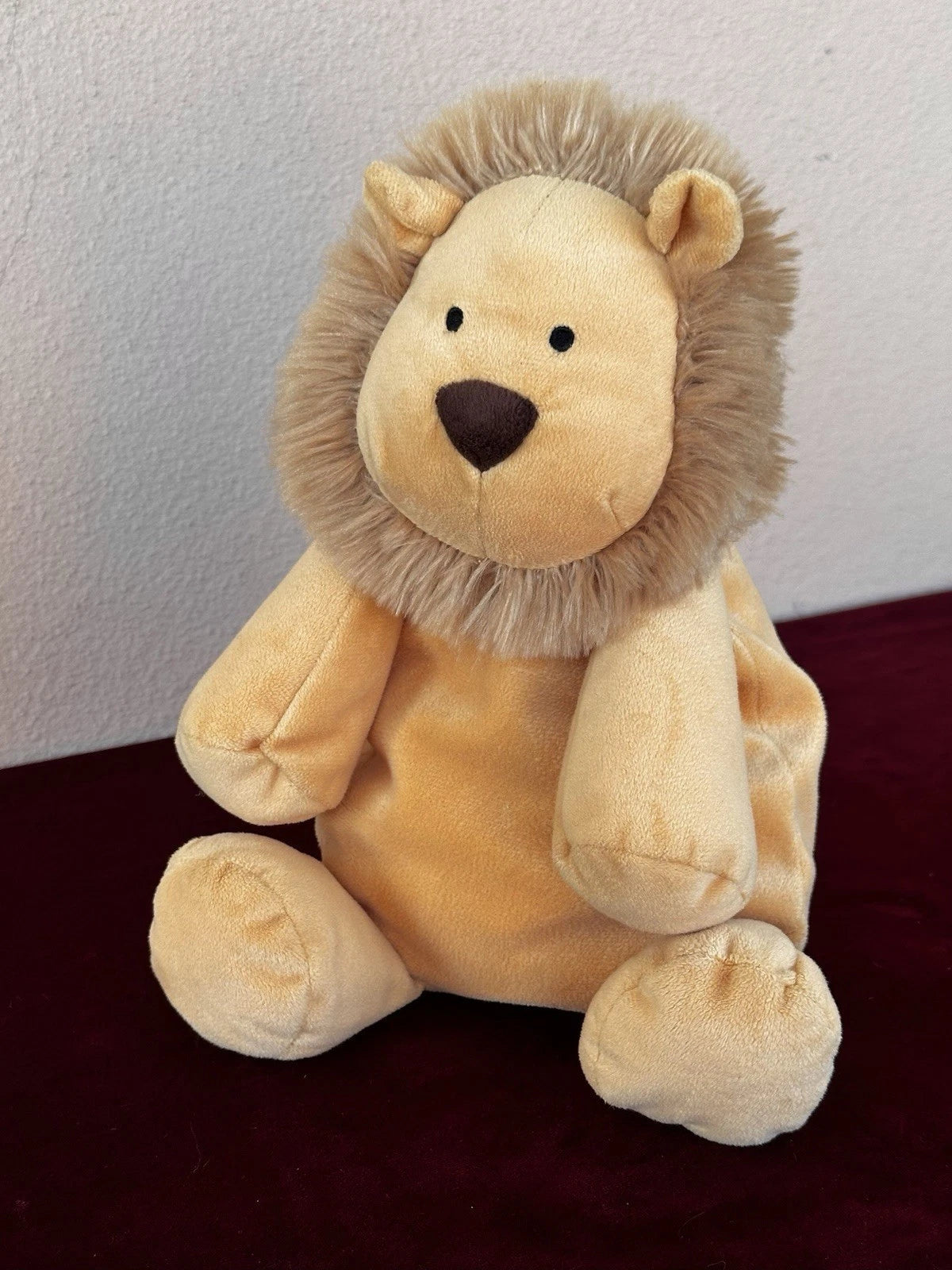 Jellycat Dozydou Lion BNWOT Rare Retired Yellow Velvety Big Wild Cat Soft Toy