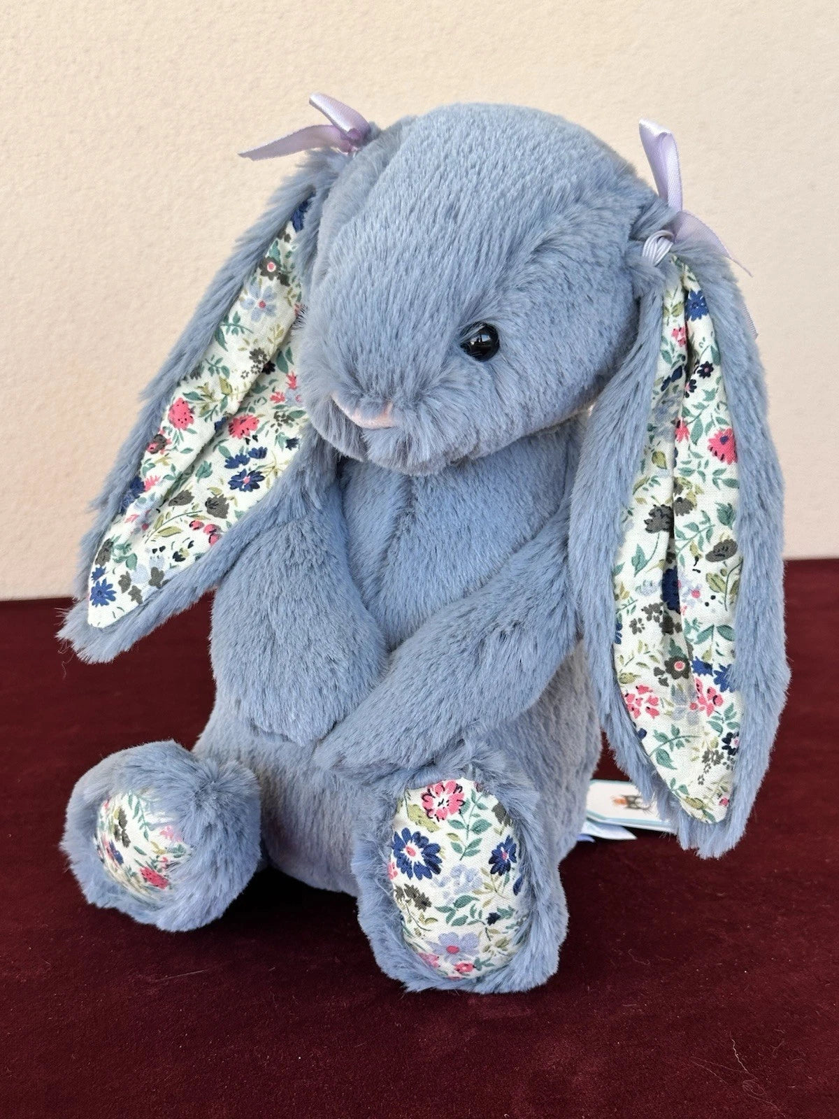 NUOVO coniglietto Jellycat Medium Bashful blu scuro fiori nuovo con etichette coniglio in pensione peluche