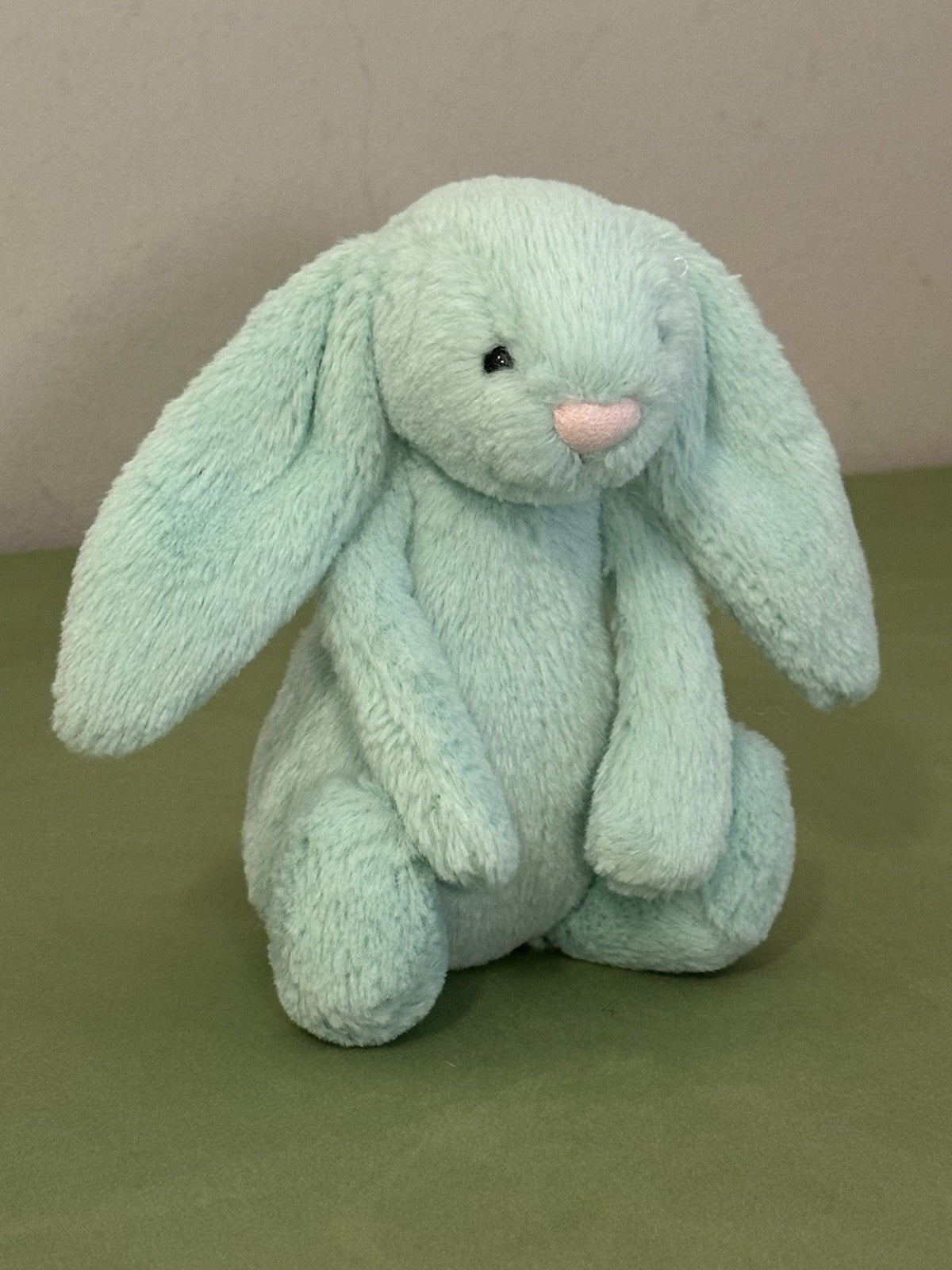 Peluche morbido coniglietto Jellycat piccolo timido come nuovo coniglio verde chiaro ritirato raro-
