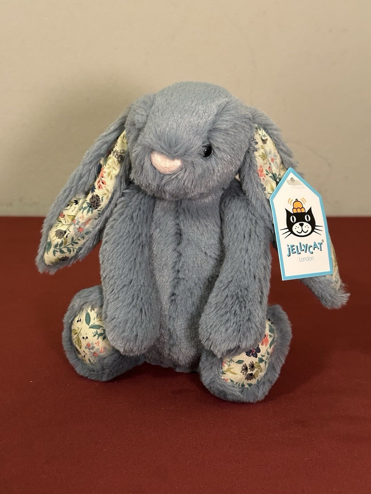 NUOVO coniglietto Jellycat Small Bashful blu scuro fiori nuovo con etichette coniglio in pensione peluche-