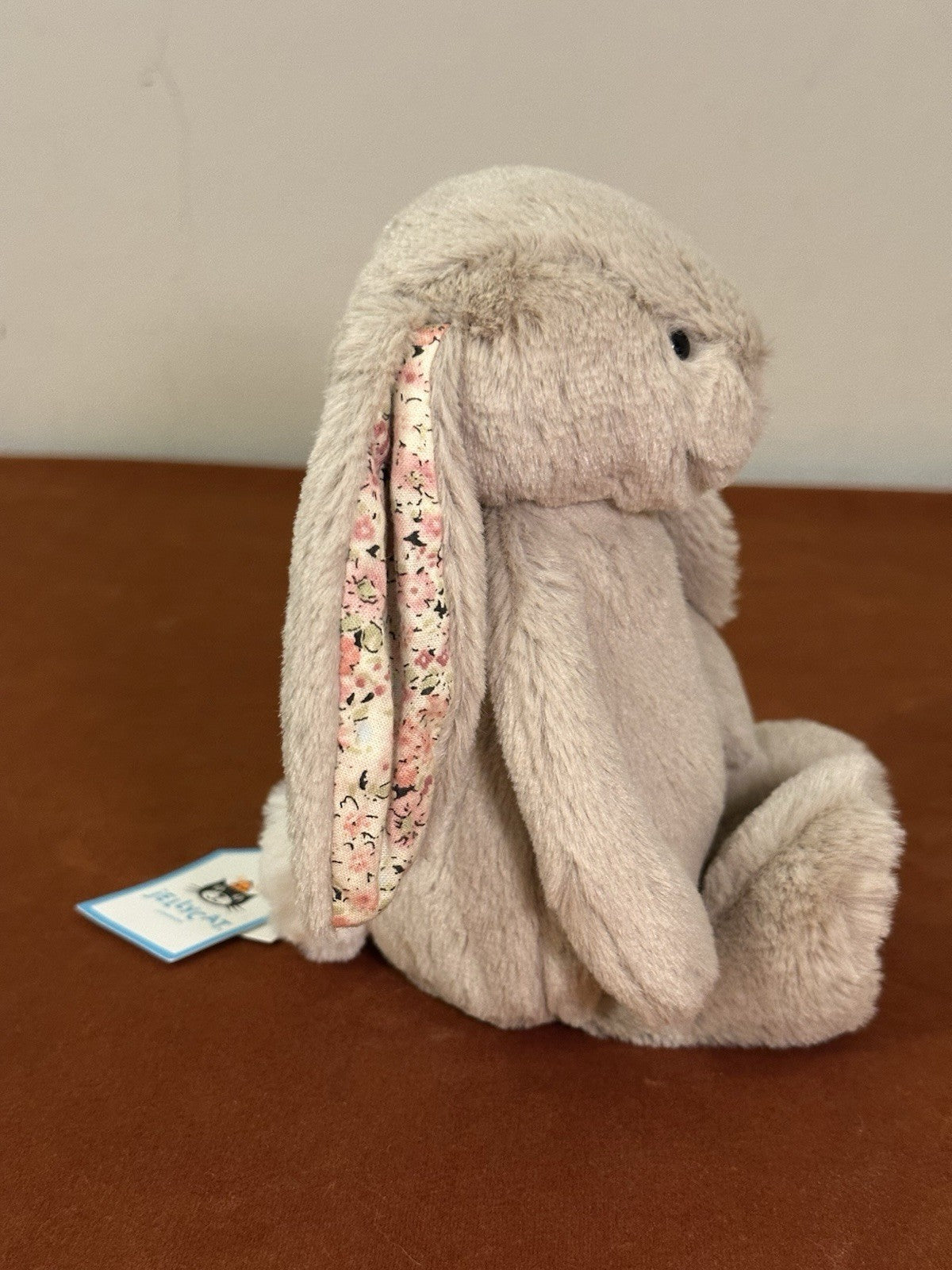 NUOVO coniglietto Jellycat Little Blossom Bea beige nuovo con etichette piccolo fiore di bea timido 8"-