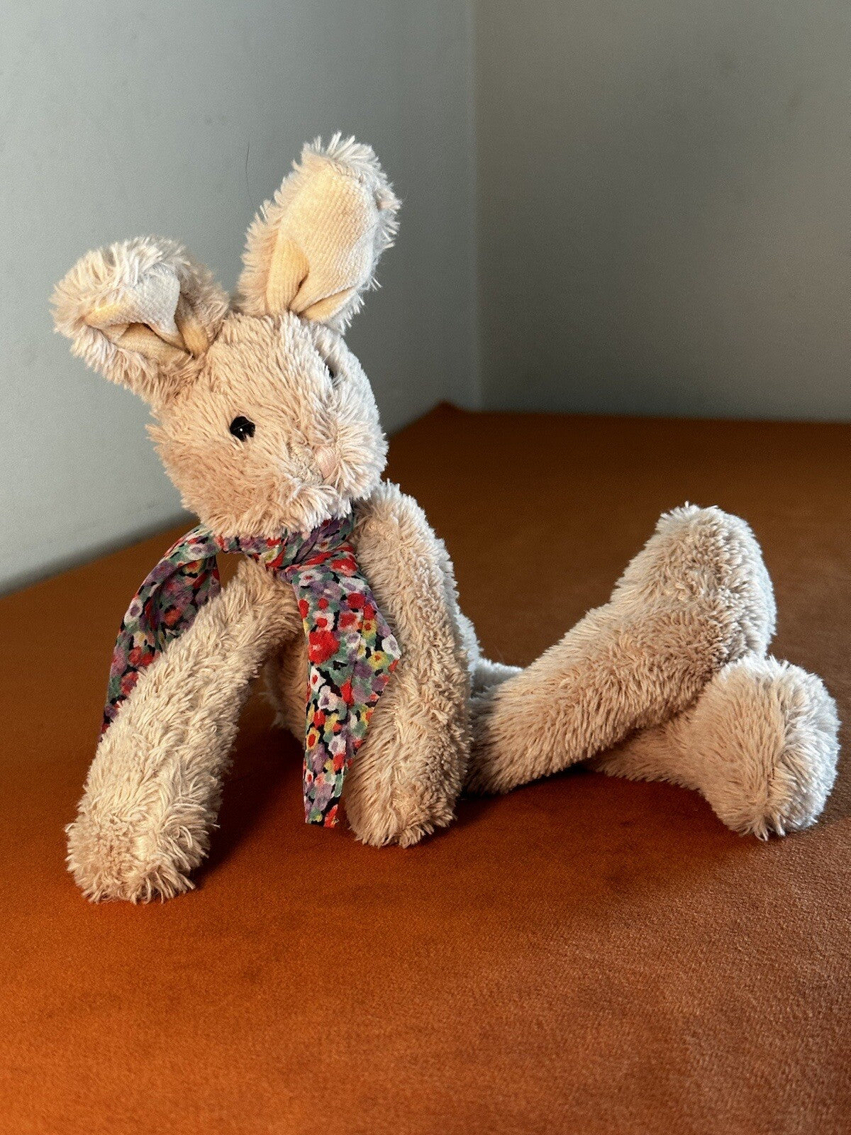 NUOVO Jellycat Chi Chi Bunny Nuovo con etichette con sciarpa giocattolo morbido piumone peluche bambino-