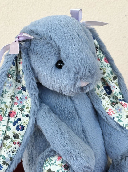 NUOVO coniglietto Jellycat Medium Bashful blu scuro fiori nuovo con etichette coniglio in pensione peluche