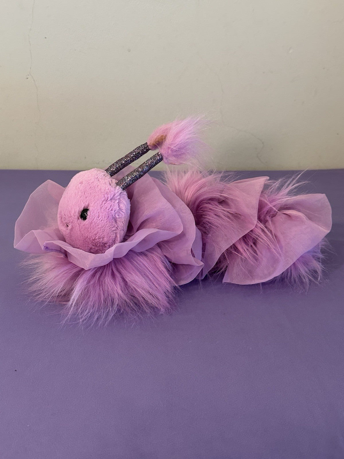 NUOVO peluche Jellycat Lady Shimma-Pilla nuovo con etichette rosa glitterato bruco HTF ritirato-