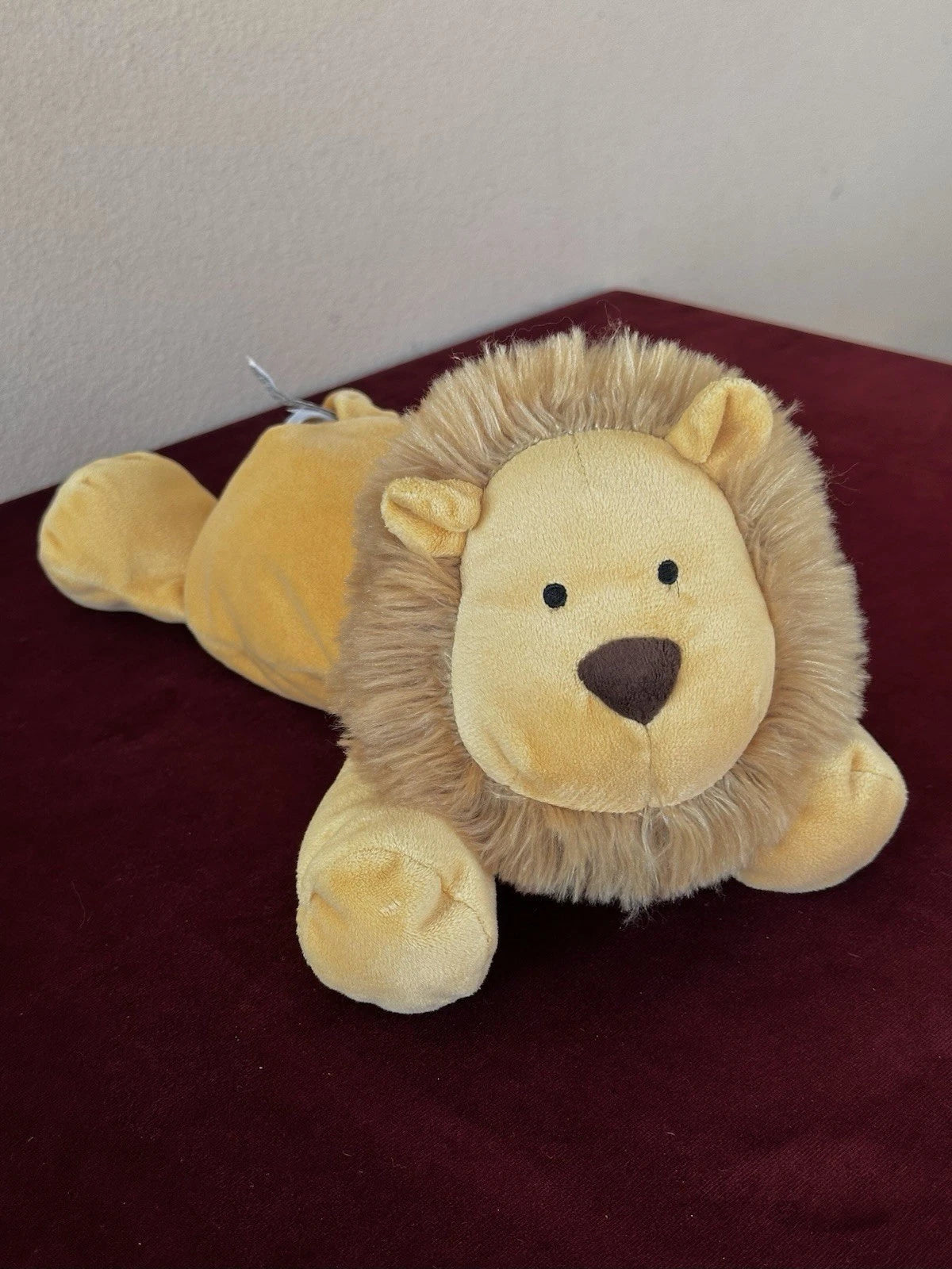 Jellycat Dozydou Lion BNWOT Rare Retired Yellow Velvety Big Wild Cat Soft Toy