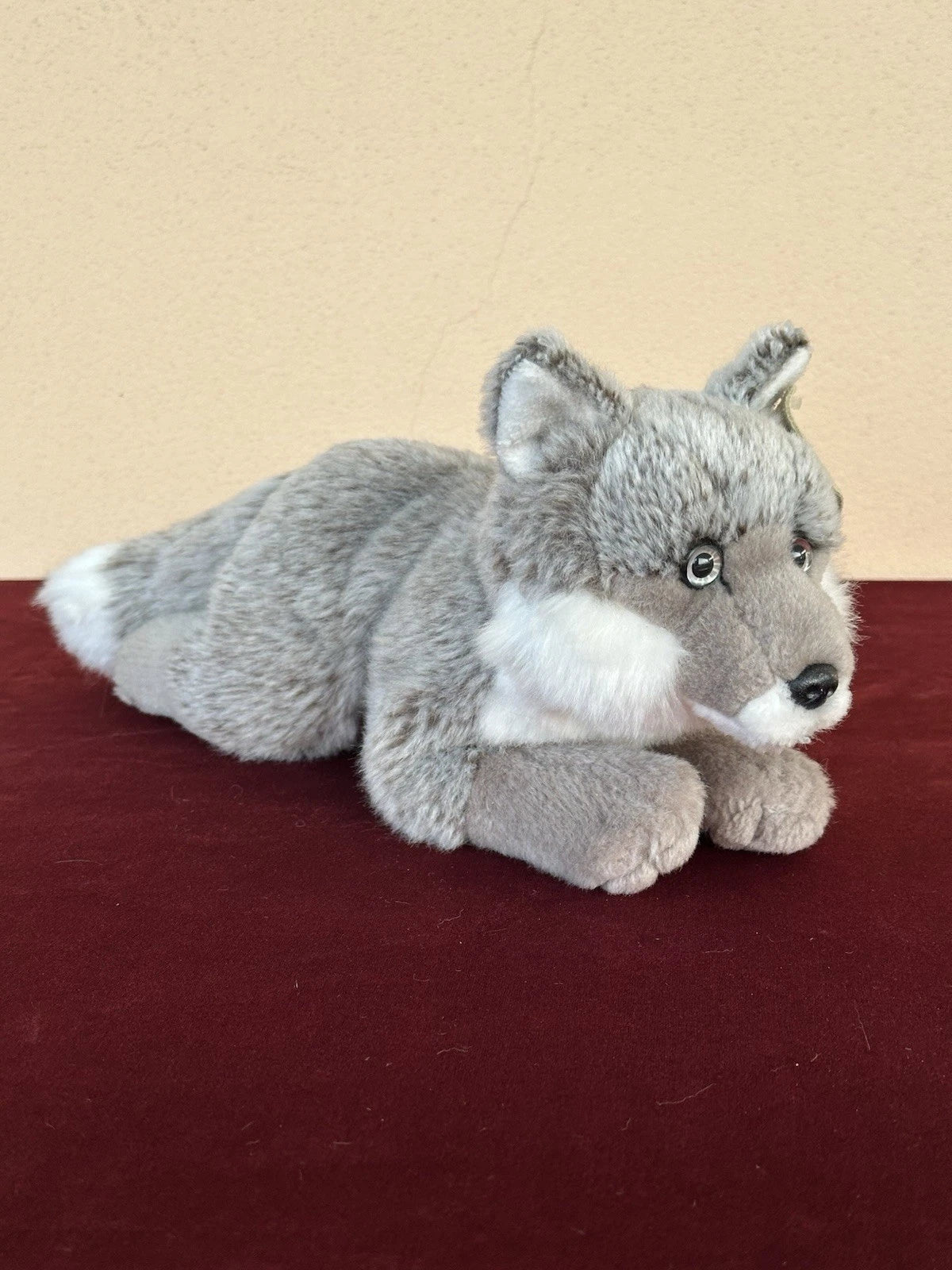 Rarissimo peluche WWF Silver Fox sdraiata 26 cm 10” Artic Winter Fox ritirato