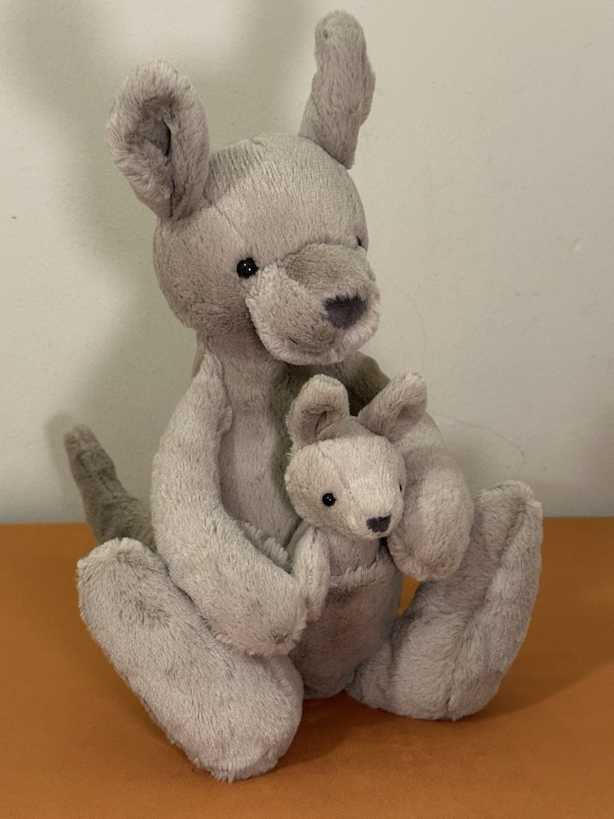 Peluche Jellycat Kara Canguro con Baby Joey nuovo senza etichette ritirato raro animale zoo cm.40-