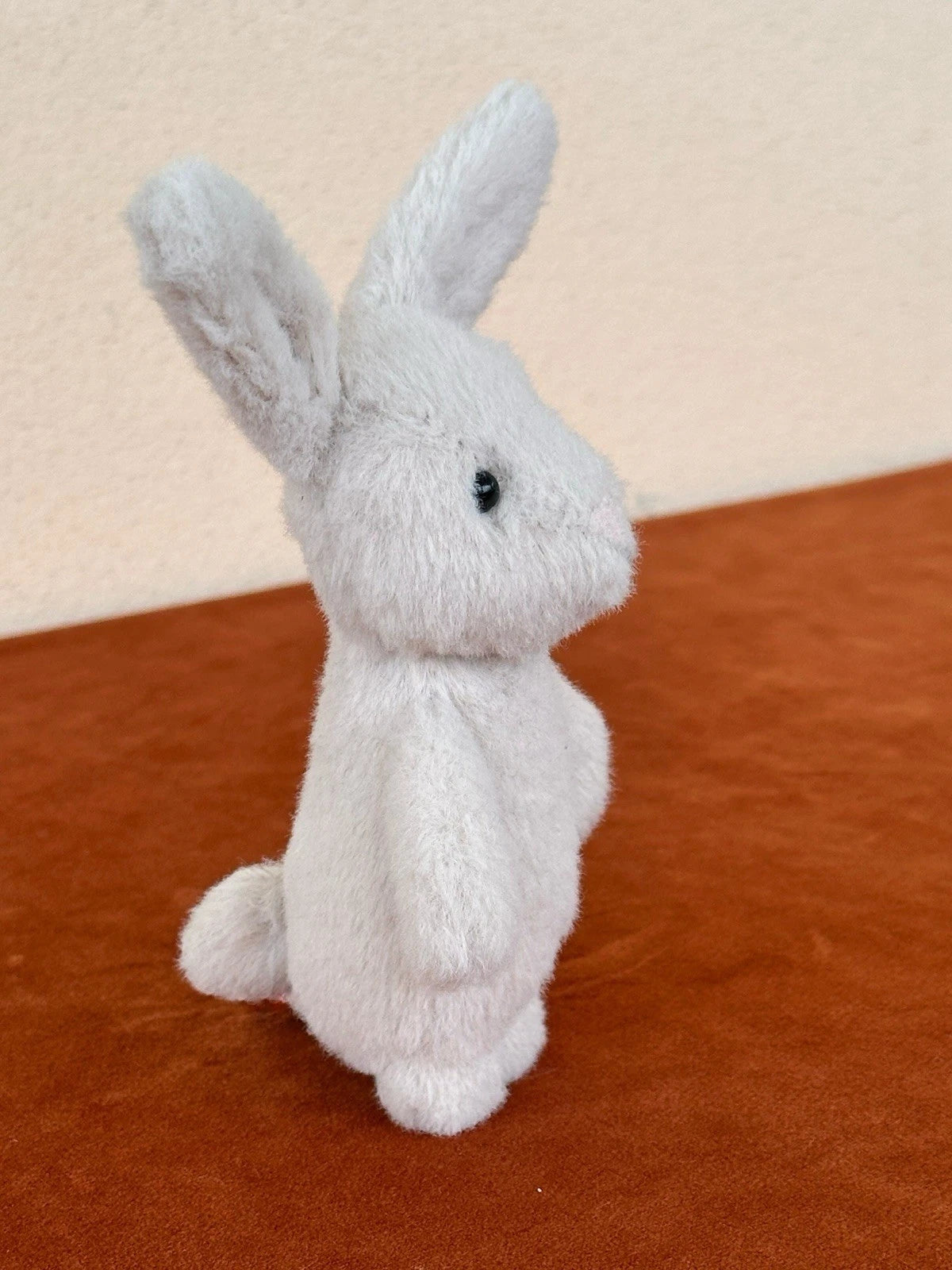 Jellycat Oatmeal Fluffy Bunny BNWOT Mini Tiny Beige Rabbit Plush Retired cm.13