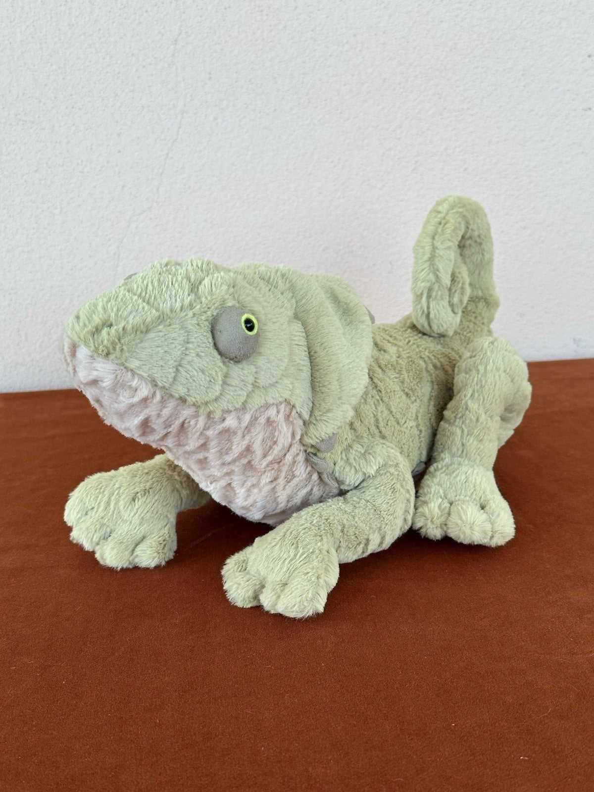 Jellycat Logan Lizard NWOT Green Reptile Soft Toy Retired Rare Collectible Plush