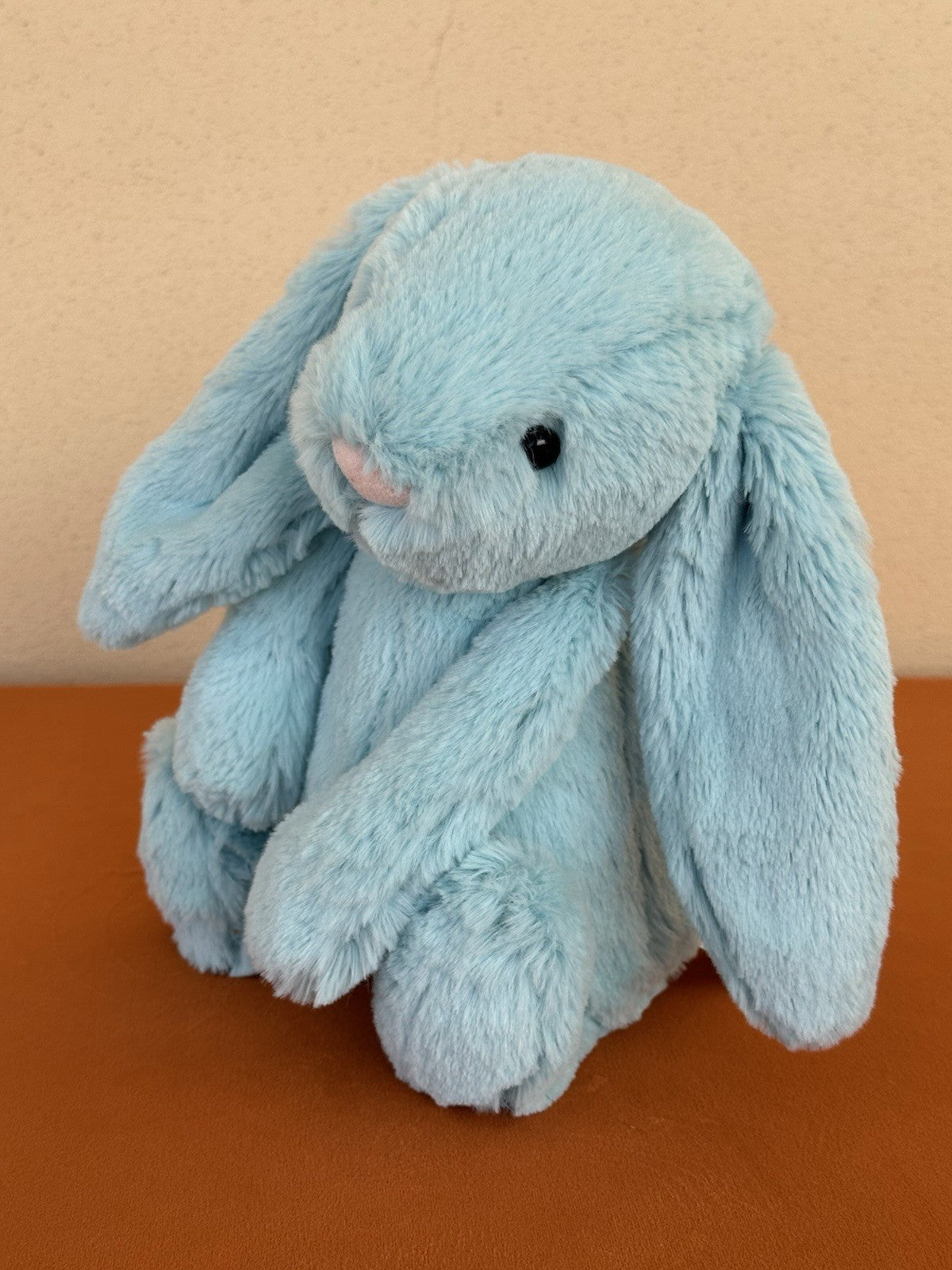 Jellycat Medium Bashful Aqua Bunny BNWOT Retired Rare Soft Toy Rabbit Plush