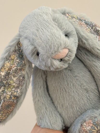 Jellycat piccolo coniglietto con fiori di salvia timido verde chiaro con fiore 8" coniglio in pensione-