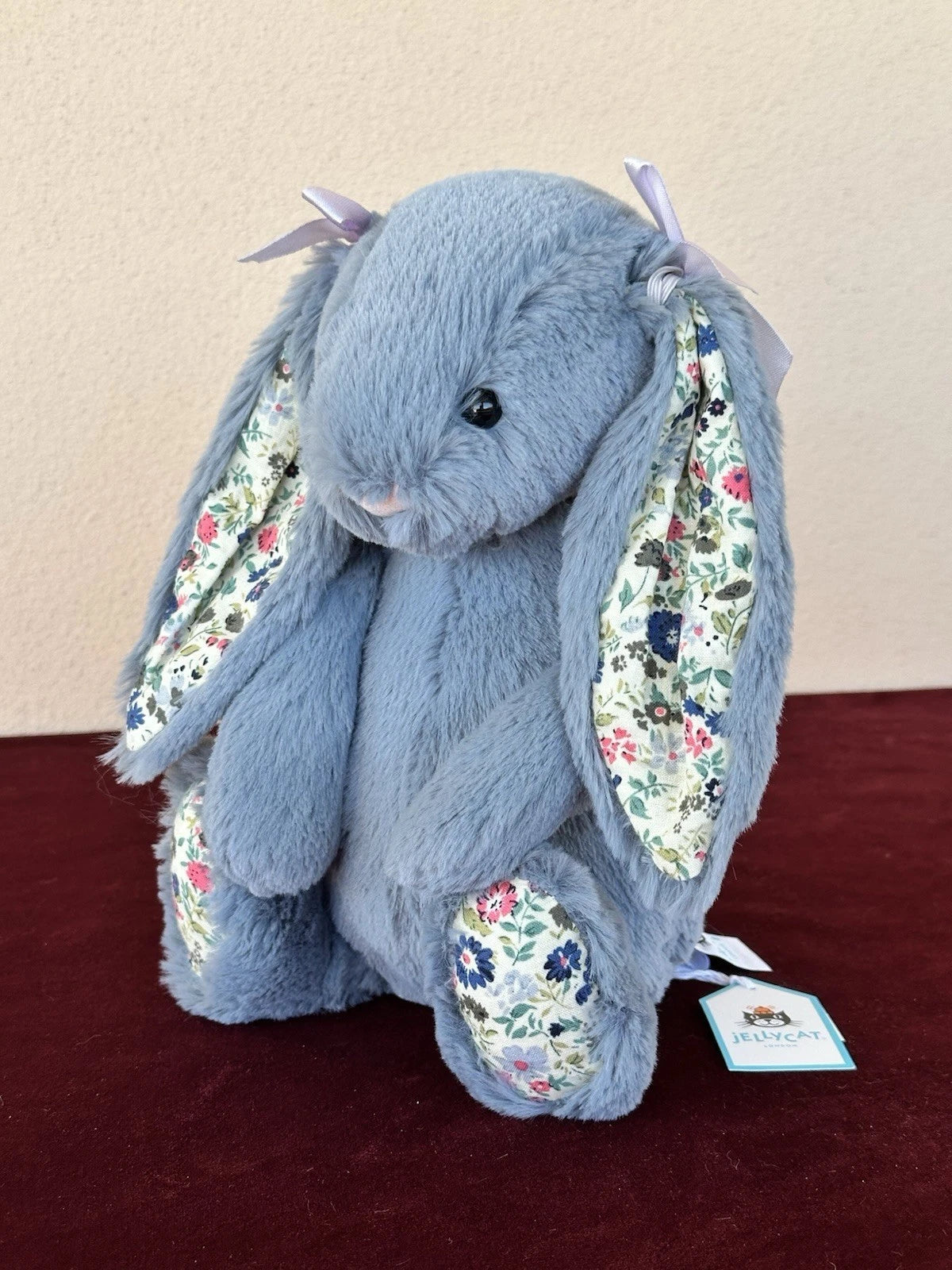NUOVO coniglietto Jellycat Medium Bashful blu scuro fiori nuovo con etichette coniglio in pensione peluche
