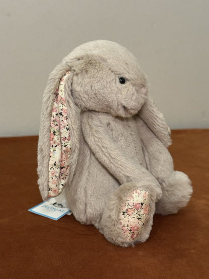 NUOVO coniglietto Jellycat Little Blossom Bea beige nuovo con etichette piccolo fiore di bea timido 8"-