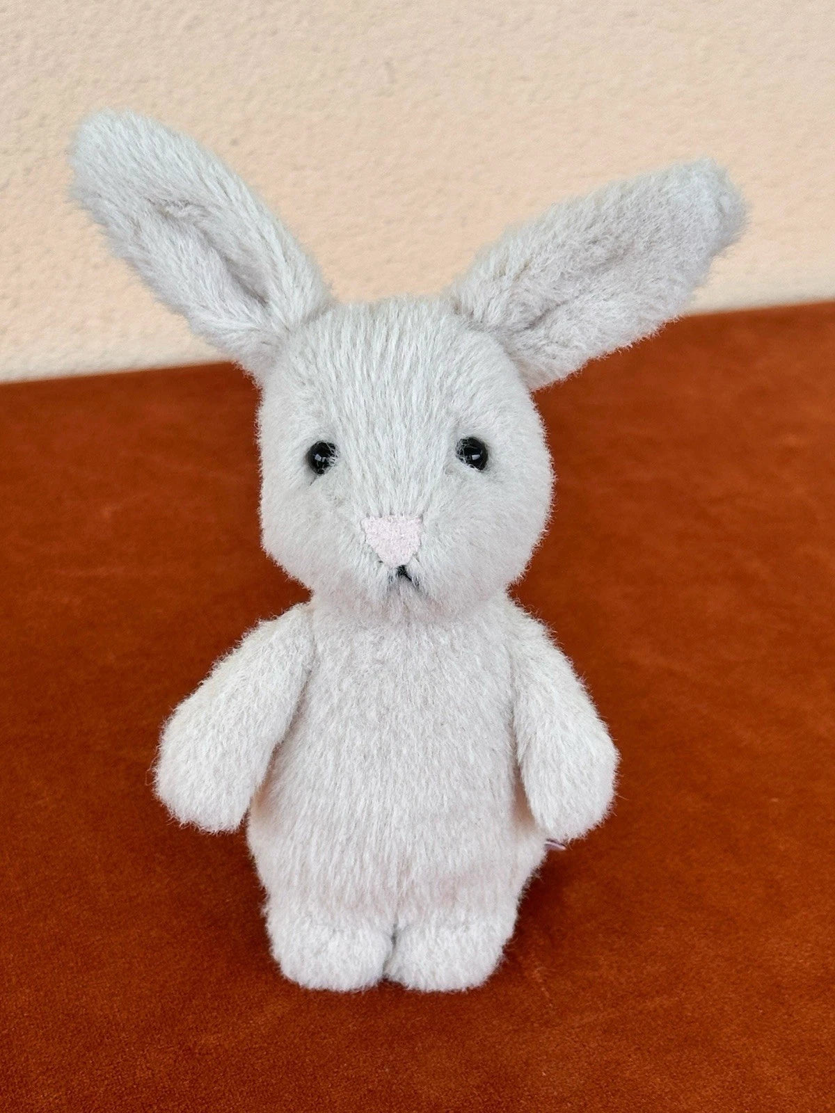 Jellycat Oatmeal Fluffy Bunny BNWOT Mini Tiny Beige Rabbit Plush Retired cm.13