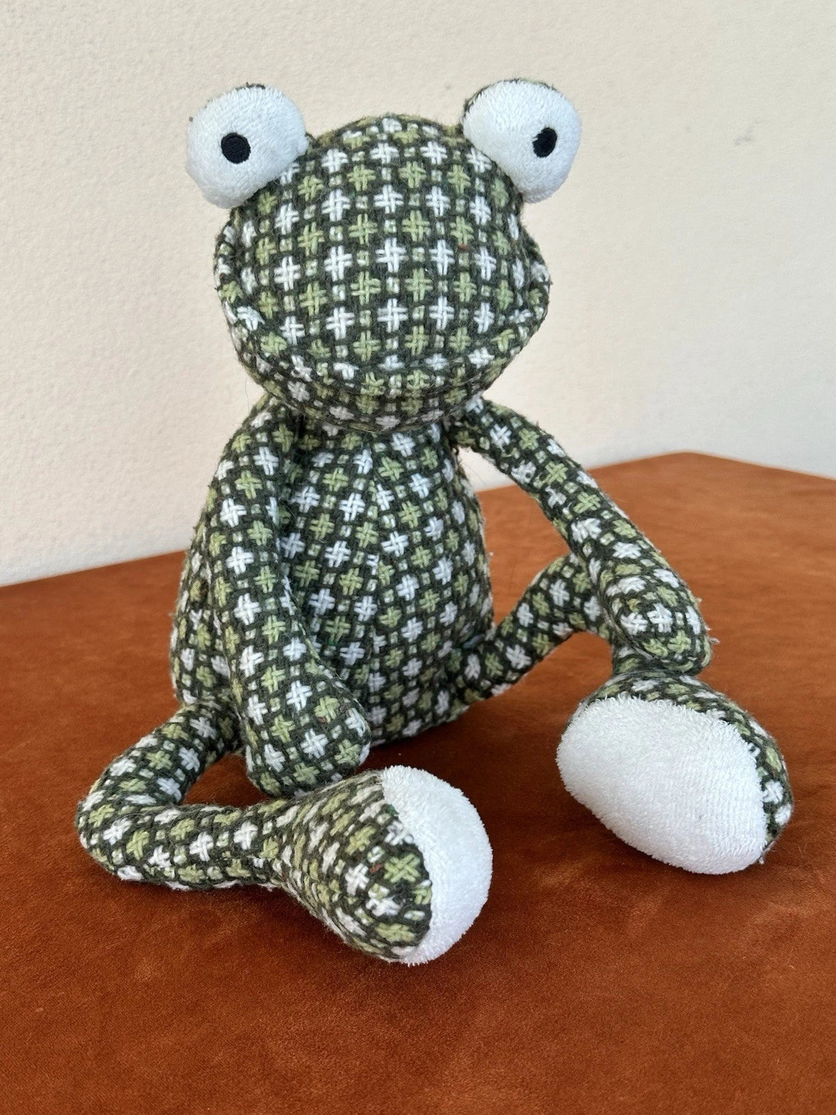 Jellycat Kooky Frog Vintage Verde/Bianco Modello Tratteggio Gambe Lunghe Piedi Bianchi