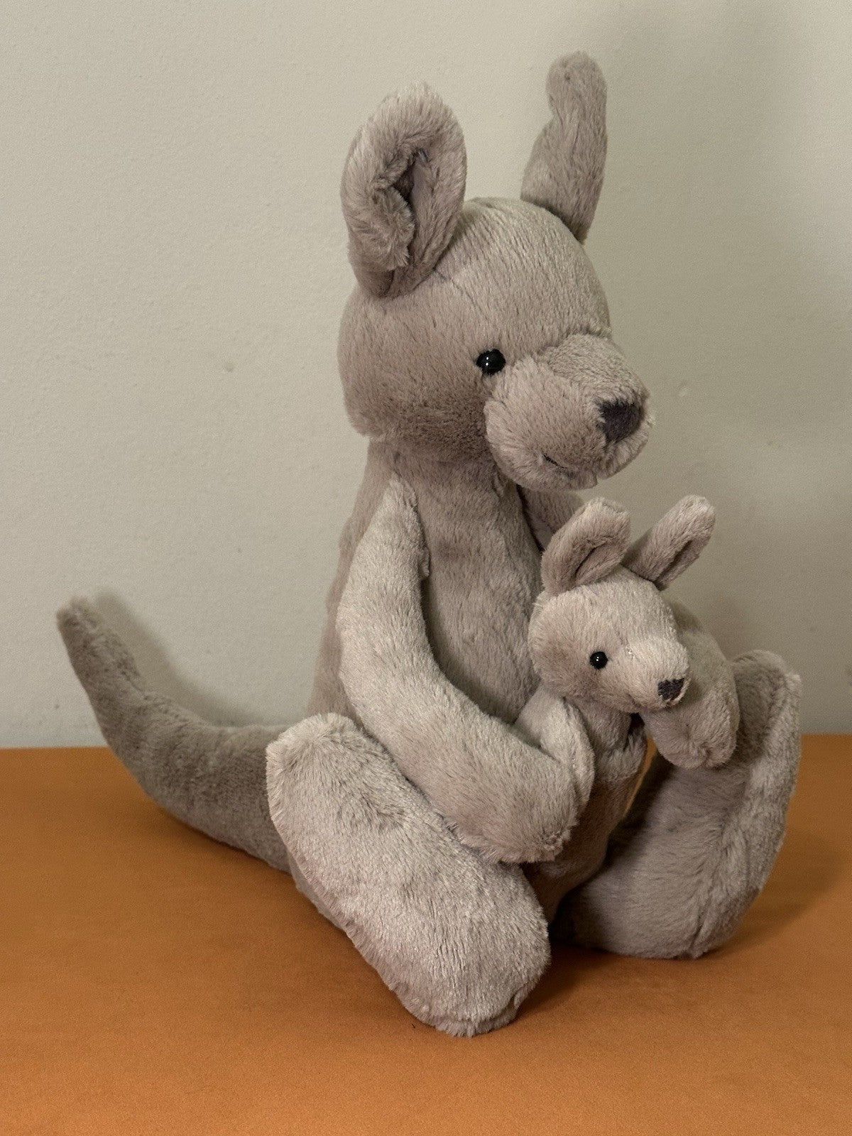 Peluche Jellycat Kara Canguro con Baby Joey nuovo senza etichette ritirato raro animale zoo cm.40-