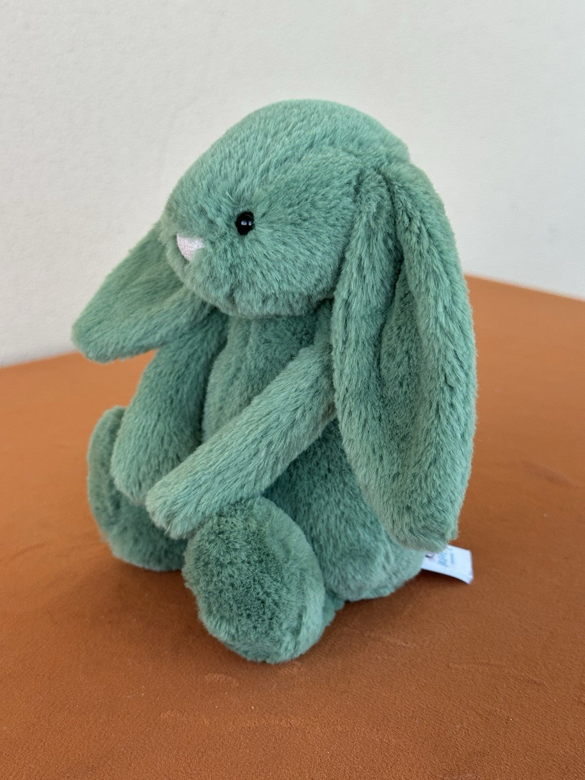 Jellycat Little Ivy Bunny BNWOT Brilliant Green Rabbit Rare Retired Soft Toy