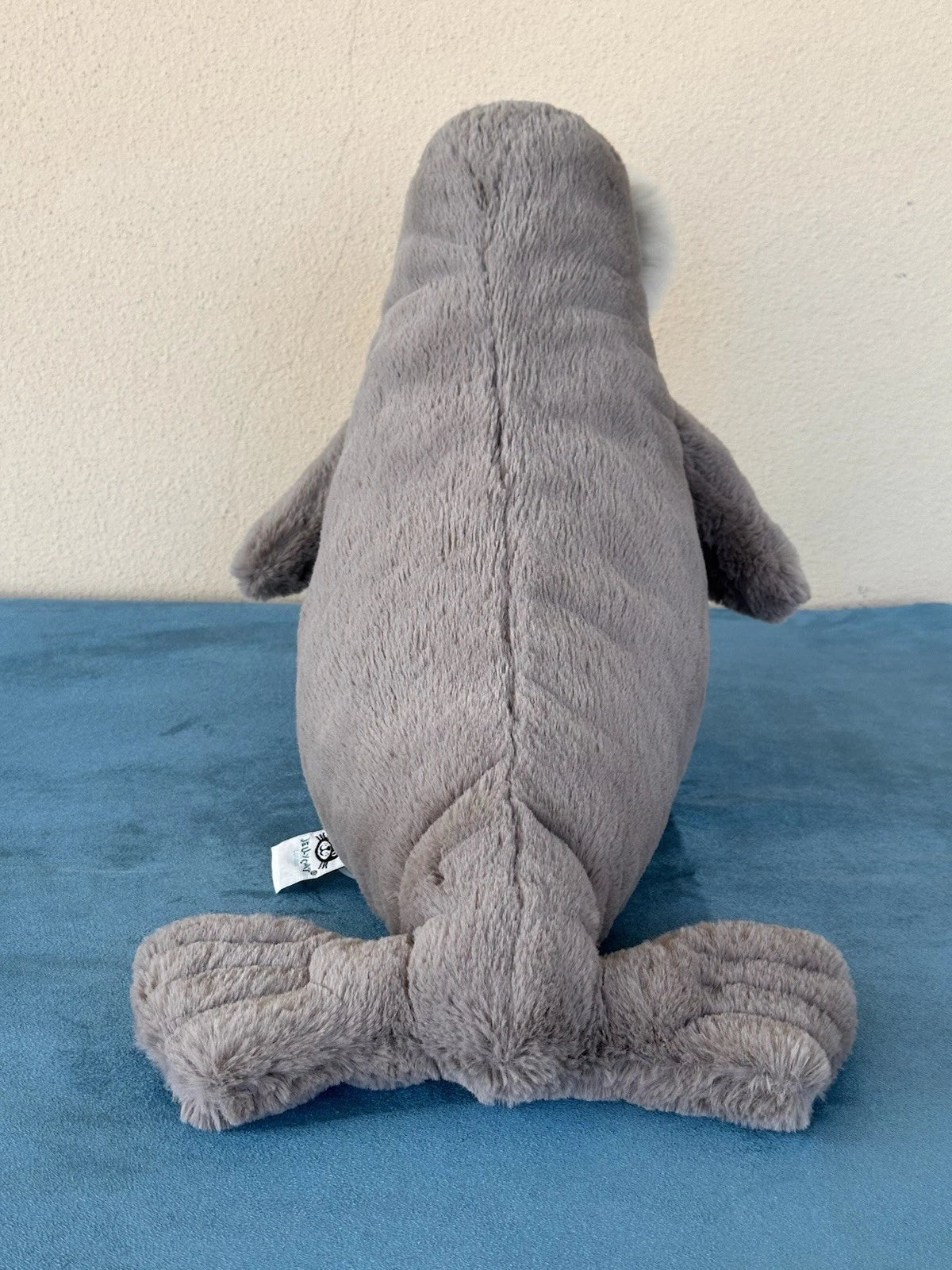 Peluche JellyCat grande Willie Walrus mammifero marino in pensione zanna mammifero marino cm.40
