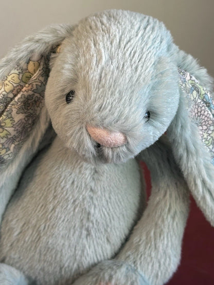 Jellycat Small Bashful Sage Blossom Bunny Light Green with Flower 8in Retired Rabbit