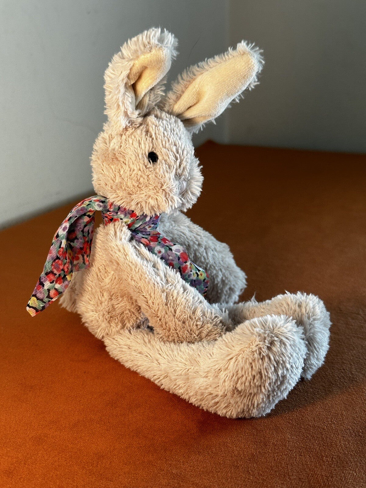NUOVO Jellycat Chi Chi Bunny Nuovo con etichette con sciarpa giocattolo morbido piumone peluche bambino-