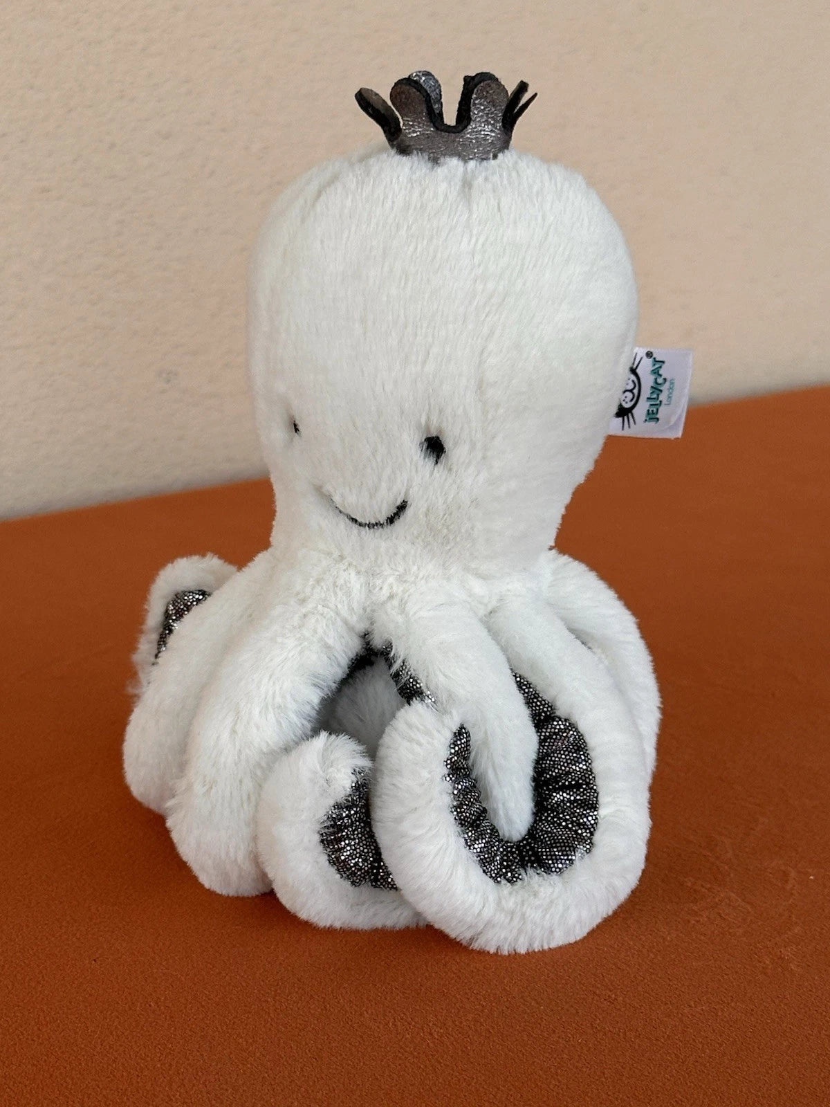 Jellycat Baby Cosmo Octopus BNWOT Tiny Crown White Squid Sea Creature Retired