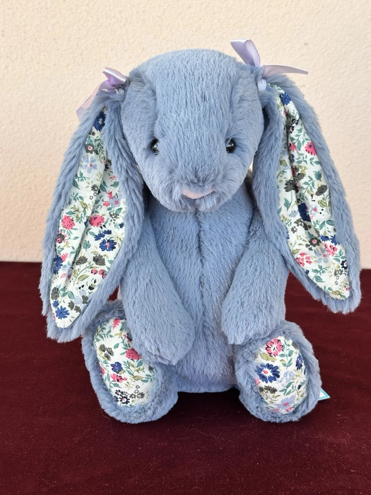 NUOVO coniglietto Jellycat Medium Bashful blu scuro fiori nuovo con etichette coniglio in pensione peluche