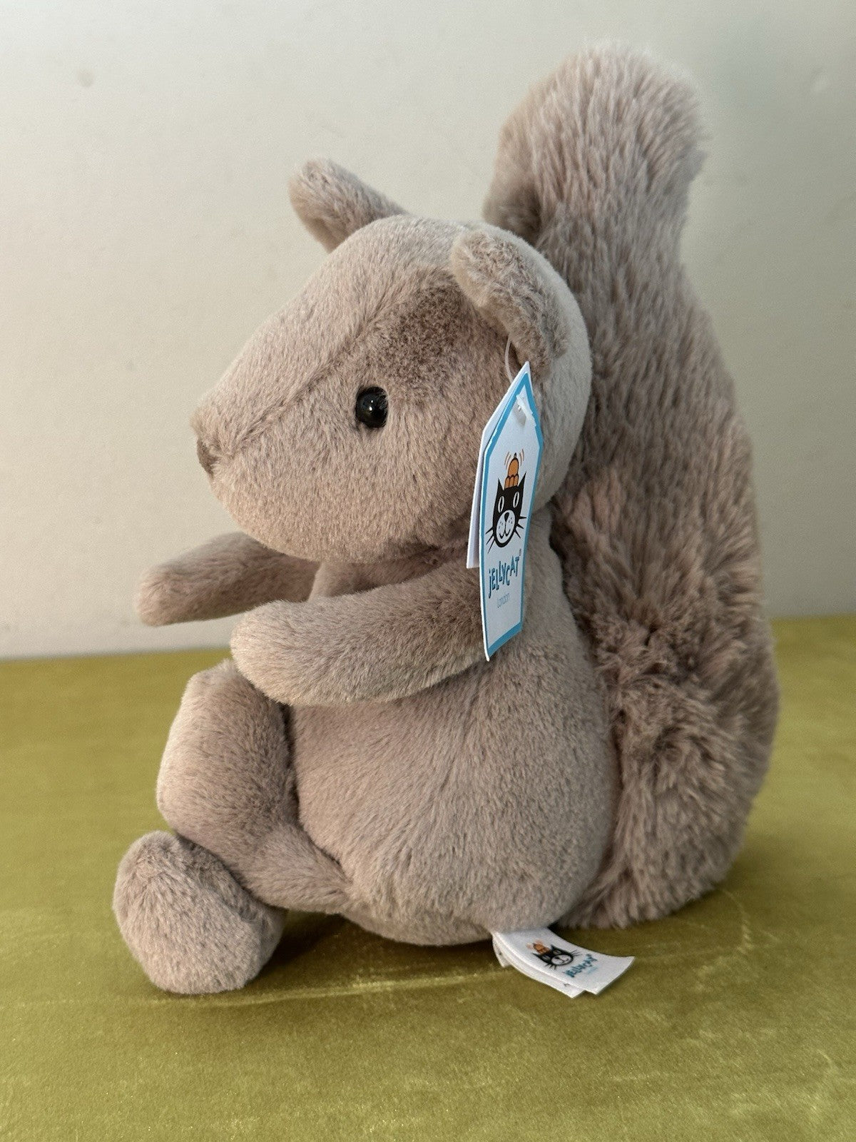 NUOVO Jellycat Willow Scoiattolo Nuovo con etichette Marrone Coda Cespugliosa Carino Ritirato Giocattolo Morbido W4SQ-