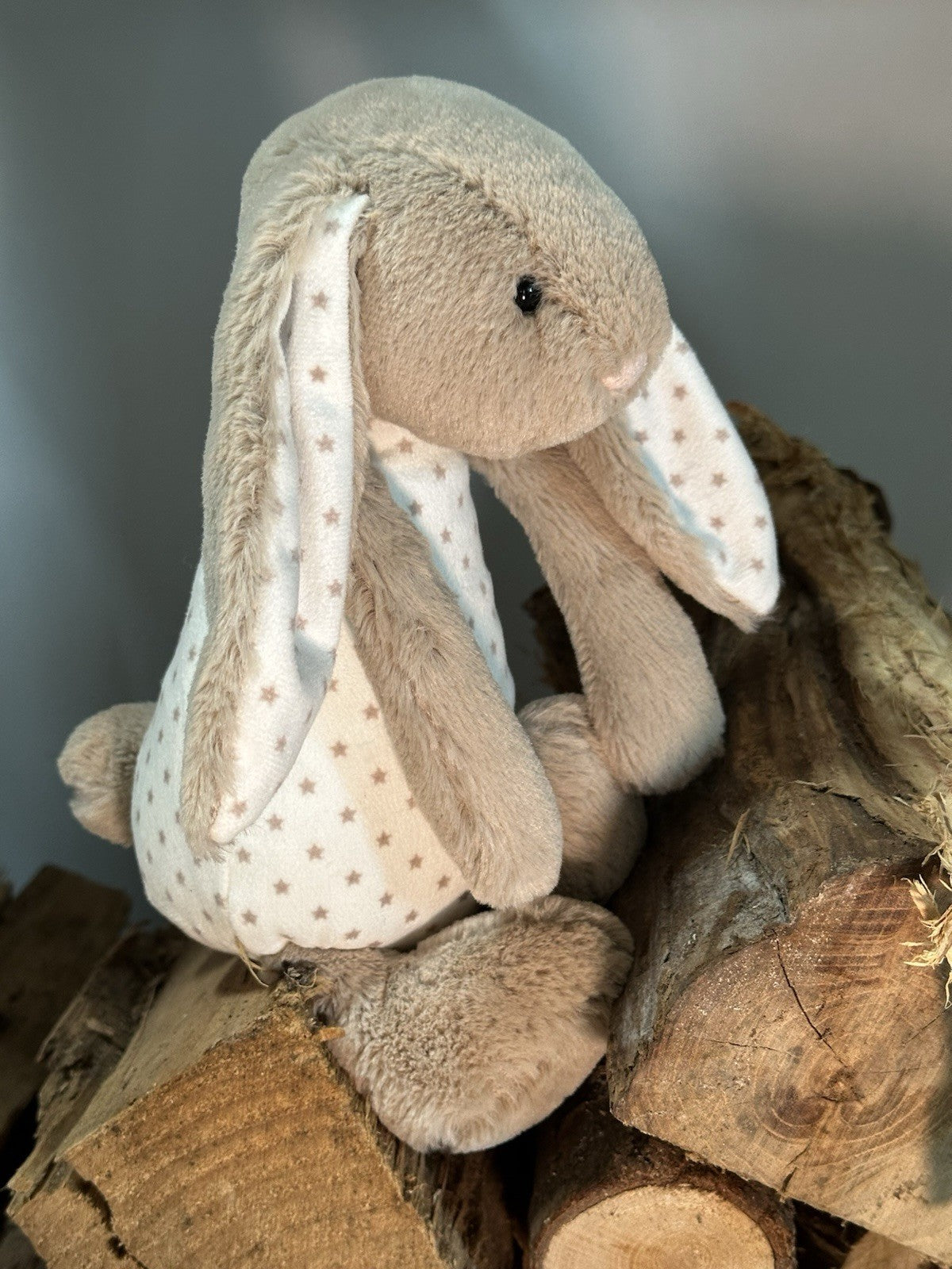 Peluche Jellycat Medium Bashful Starry Bunny nuovo senza etichette coniglio beige in pensione giocattolo morbido-