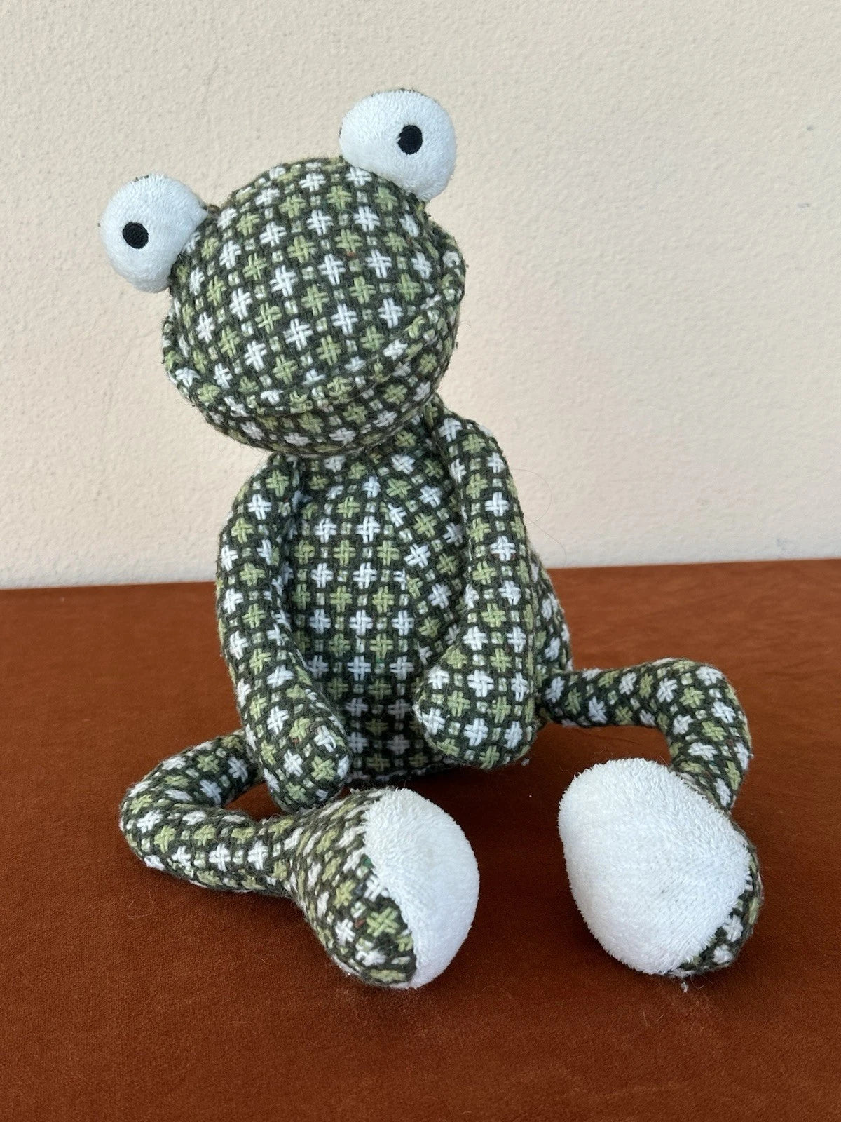 Jellycat Kooky Frog Vintage Verde/Bianco Modello Tratteggio Gambe Lunghe Piedi Bianchi