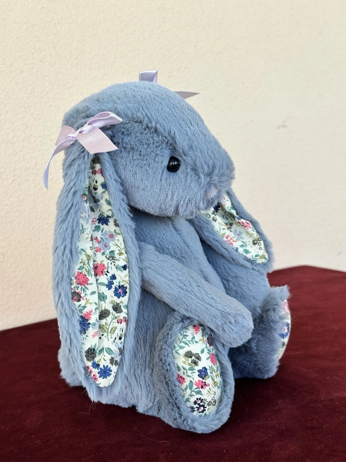 NUOVO coniglietto Jellycat Medium Bashful blu scuro fiori nuovo con etichette coniglio in pensione peluche