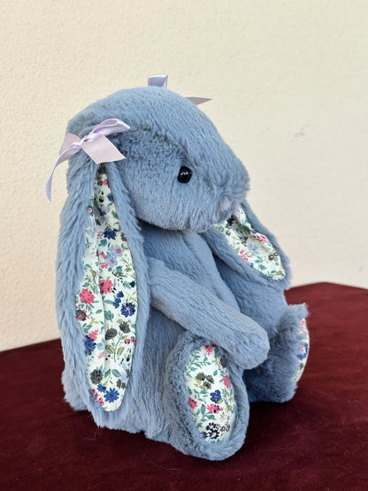 NUOVO coniglietto Jellycat Medium Bashful blu scuro fiori nuovo con etichette coniglio in pensione peluche